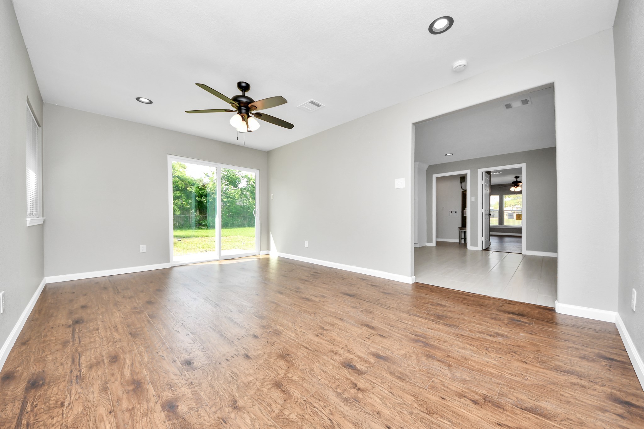 5743 Newquay Street Property Photo 26