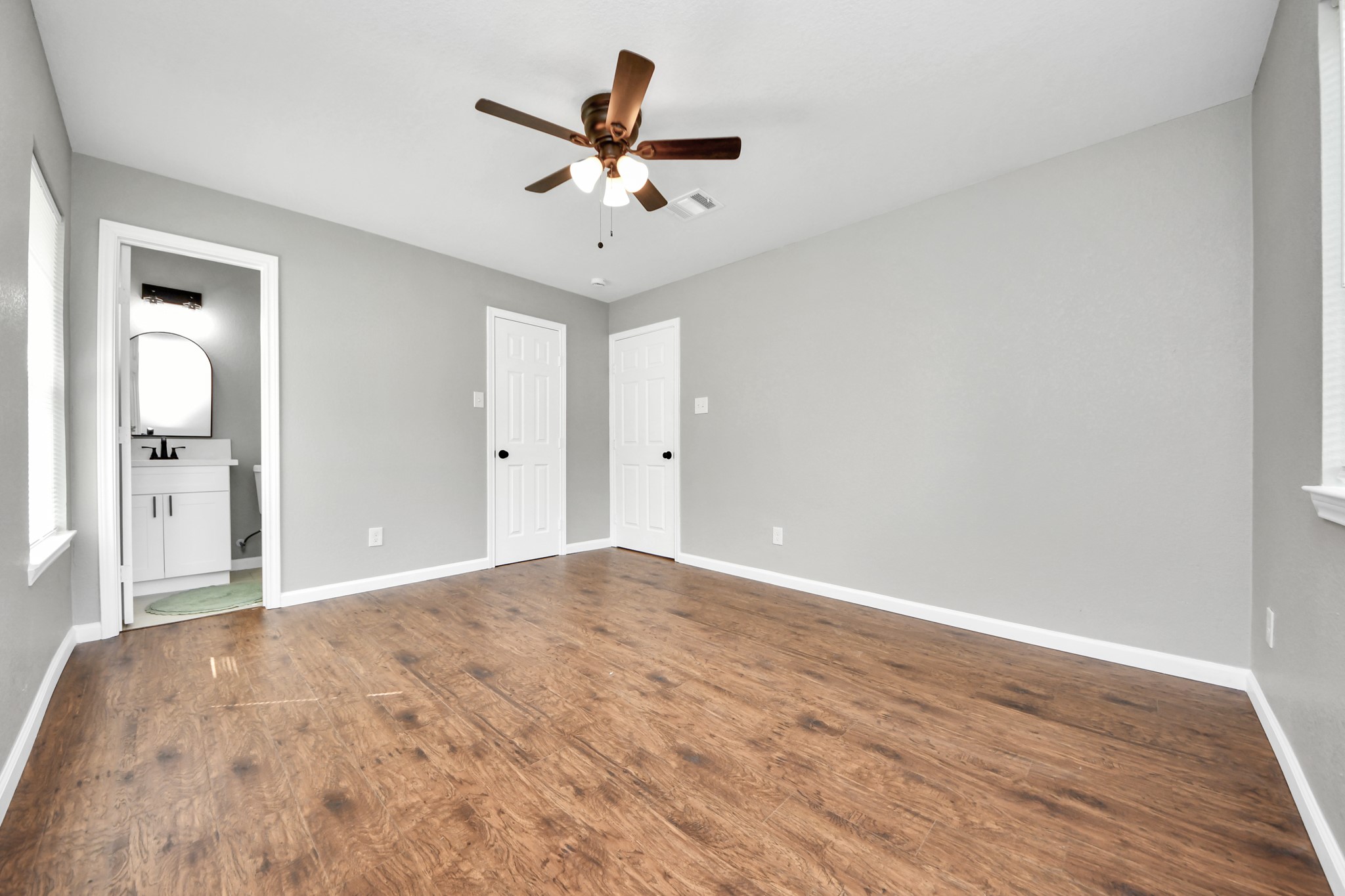 5743 Newquay Street Property Photo 36
