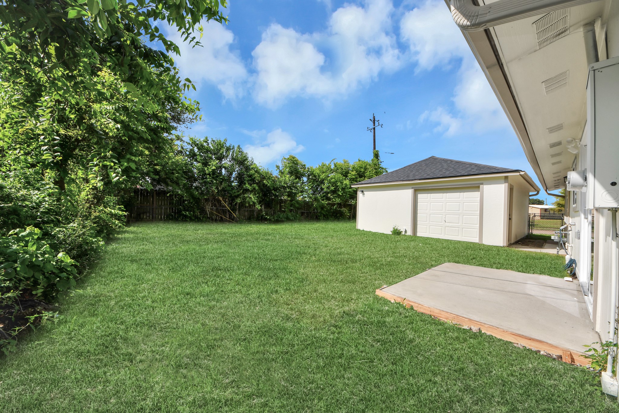 5743 Newquay Street Property Photo 39