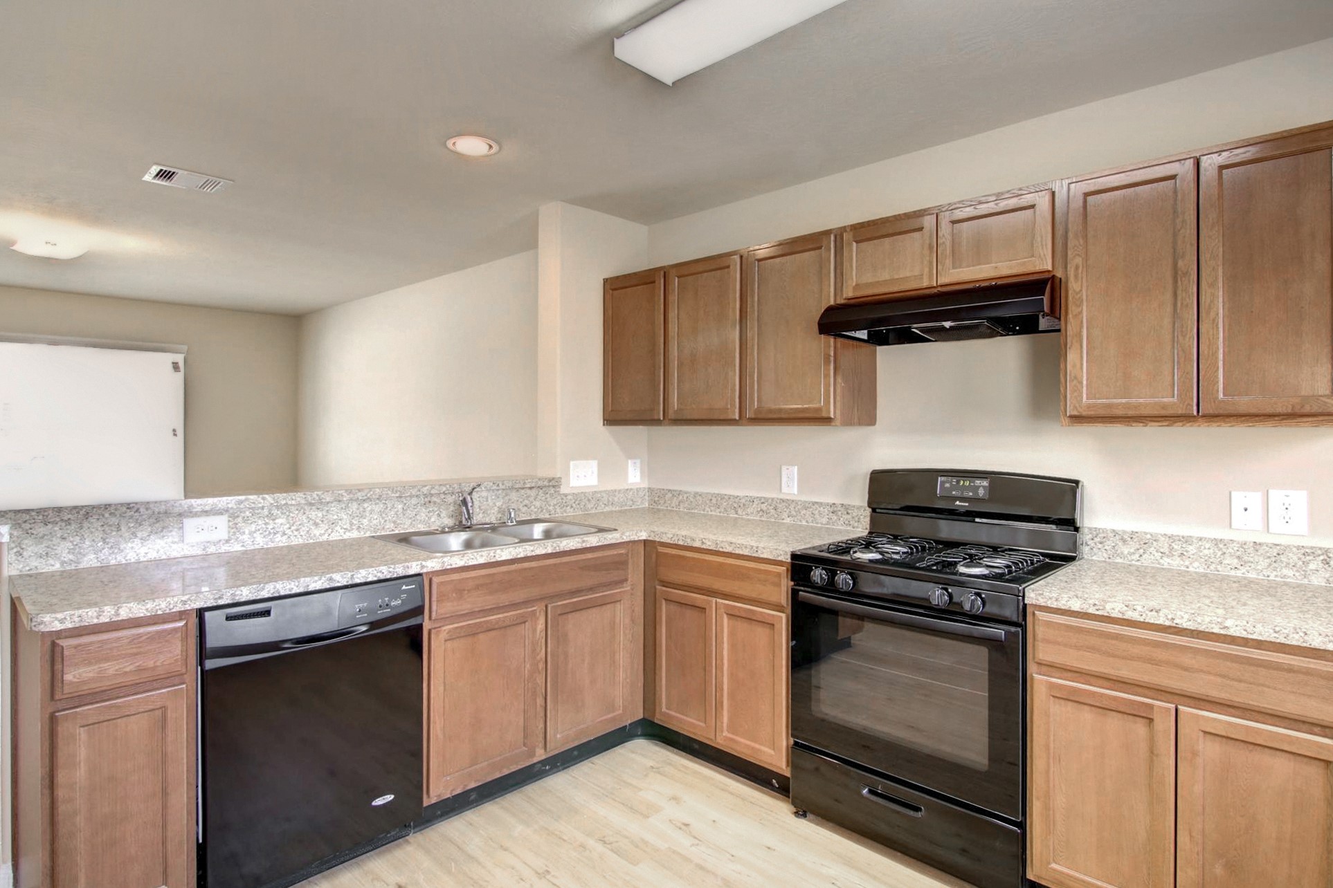 2403 Thorney Court Property Photo 4
