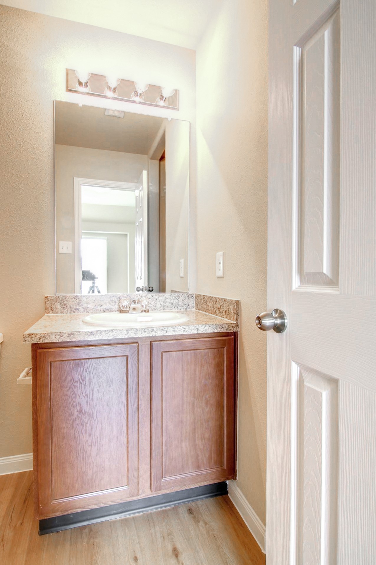 2403 Thorney Court Property Photo 14