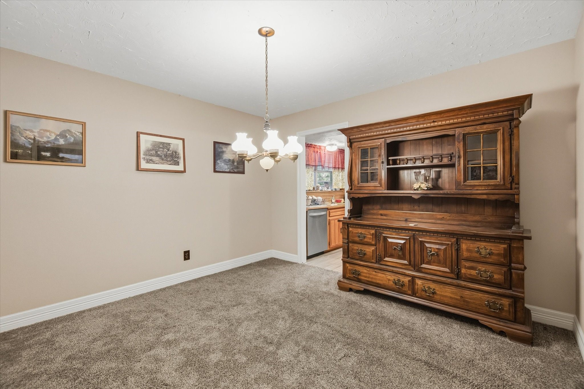 411 County Road 2298 Property Photo 10