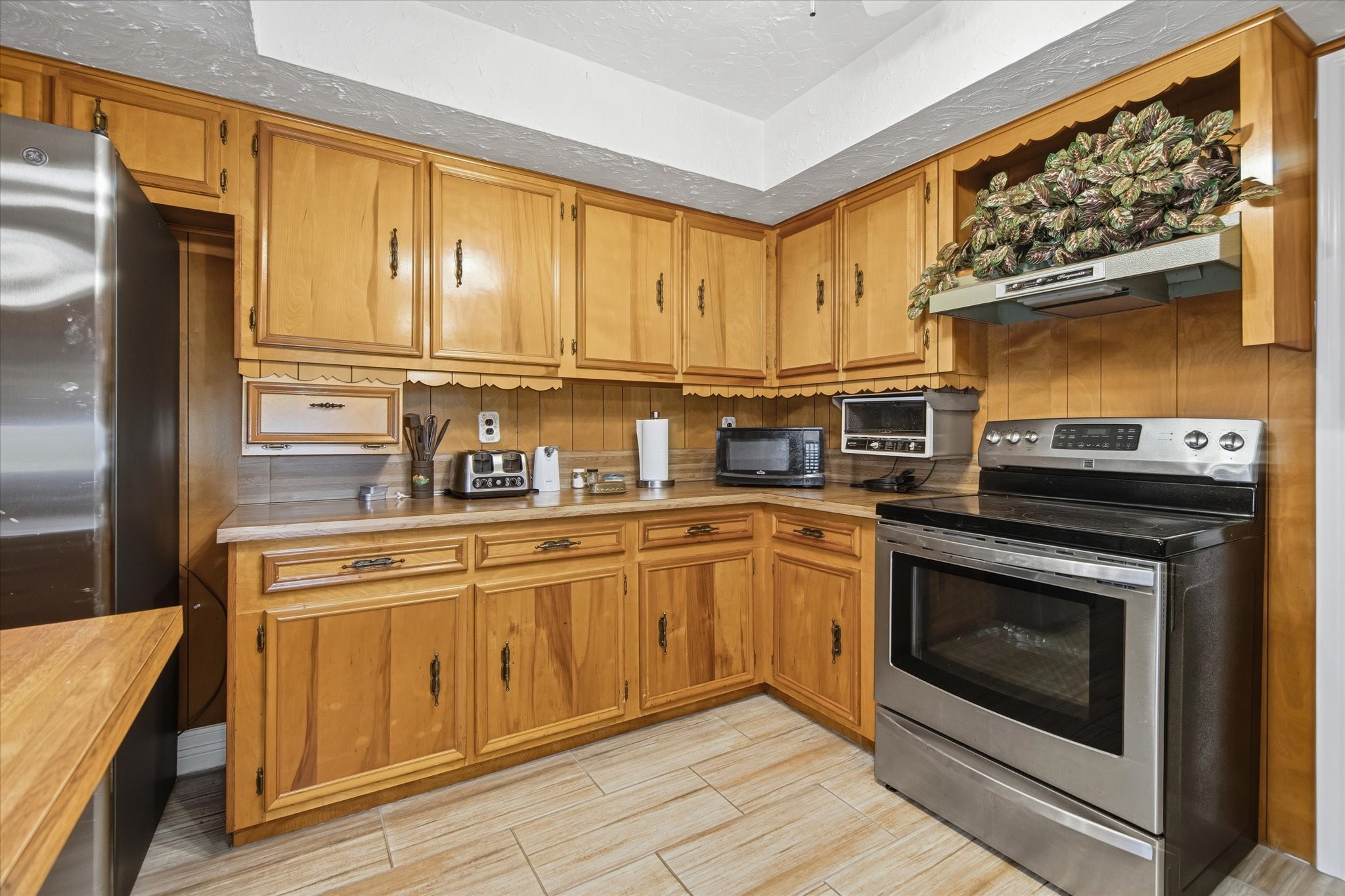 411 County Road 2298 Property Photo 16