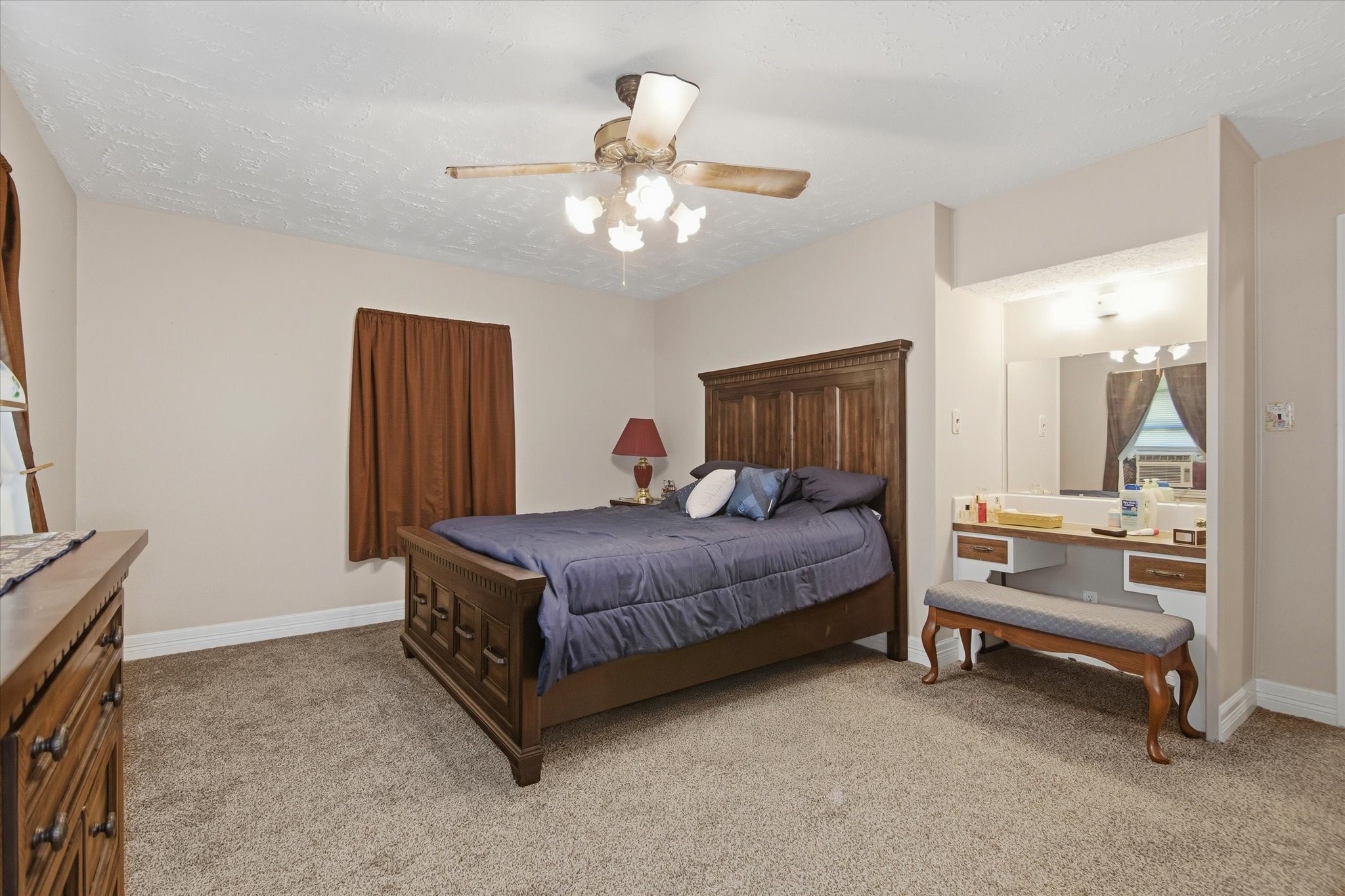 411 County Road 2298 Property Photo 25