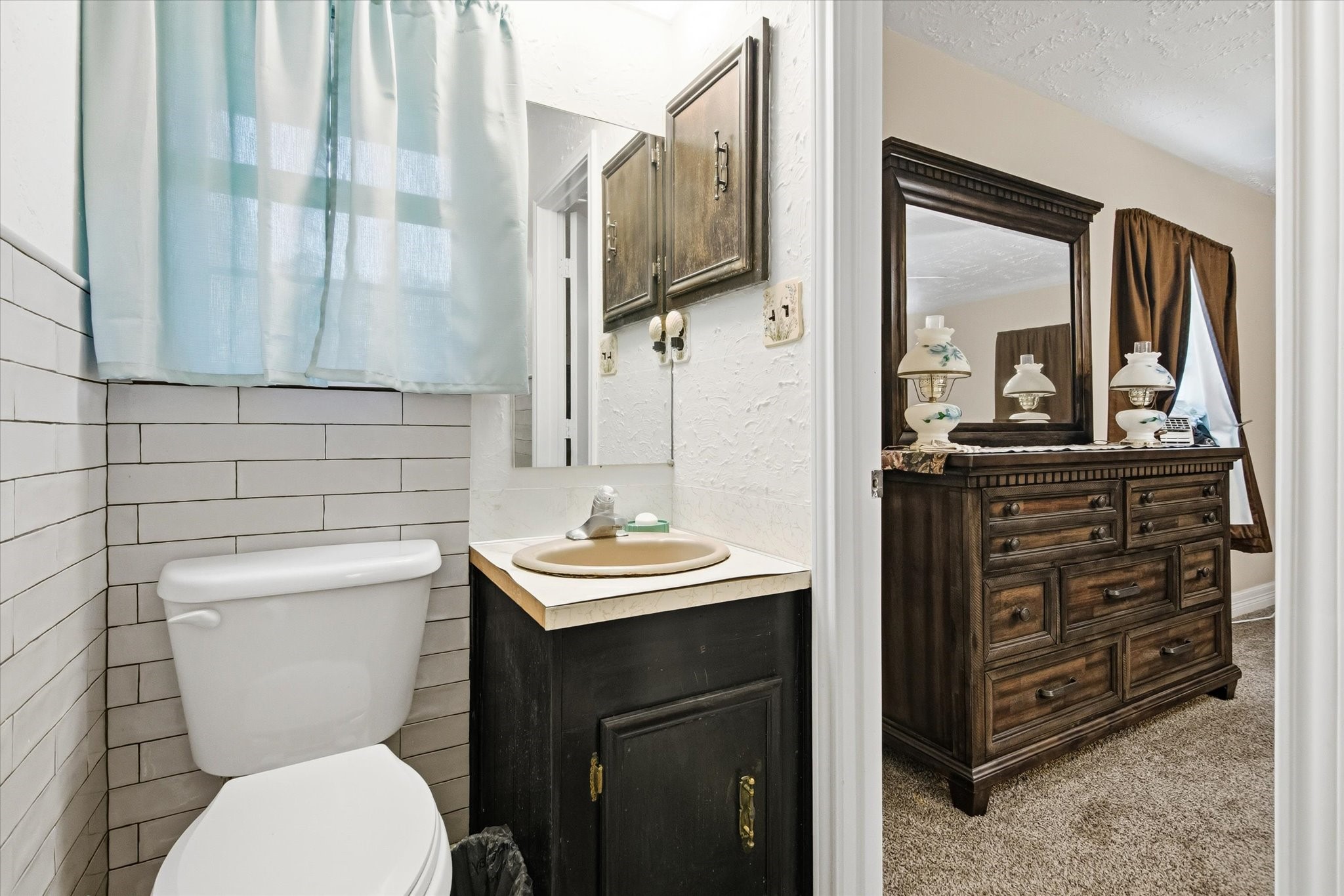 411 County Road 2298 Property Photo 28