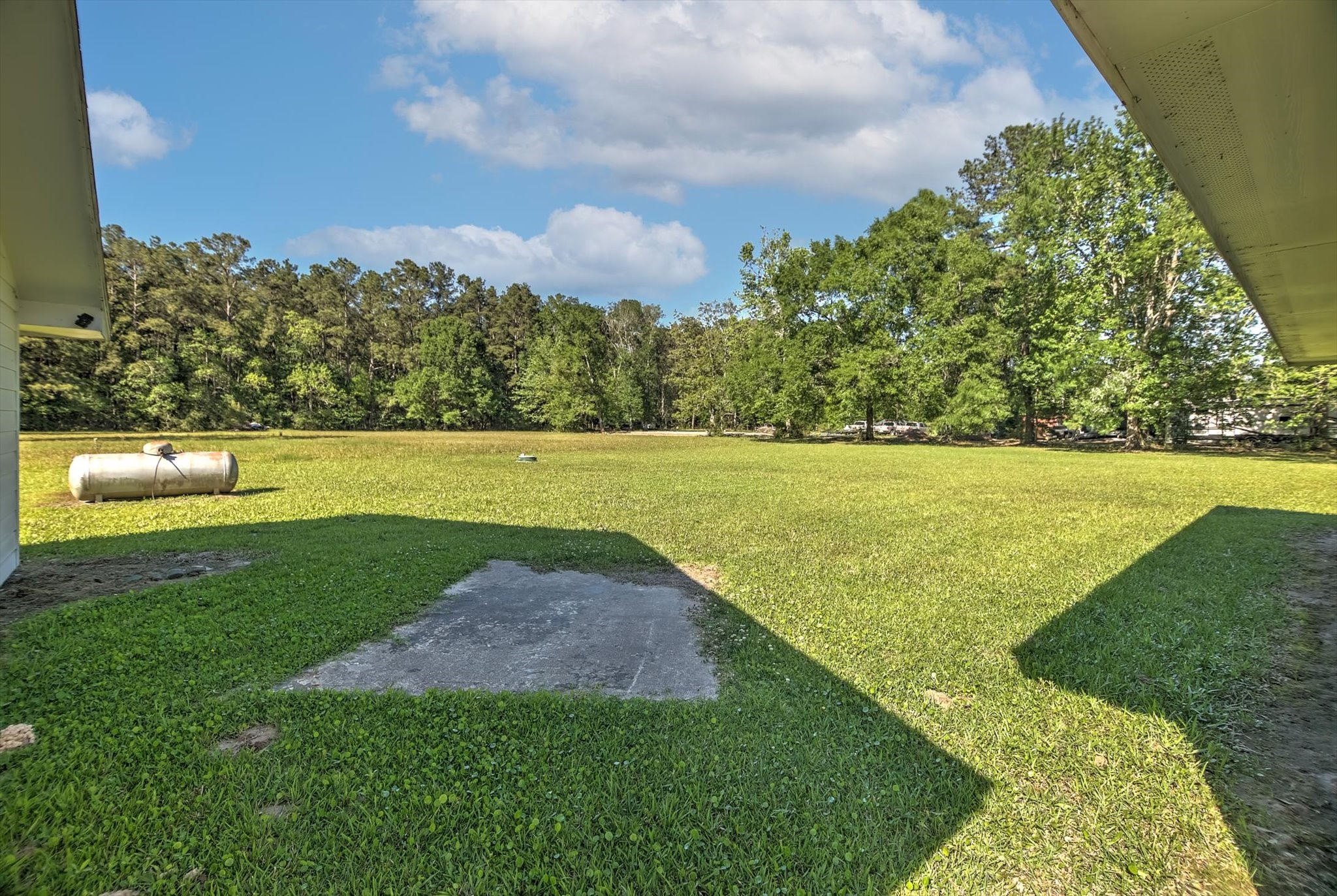 411 County Road 2298 Property Photo 37