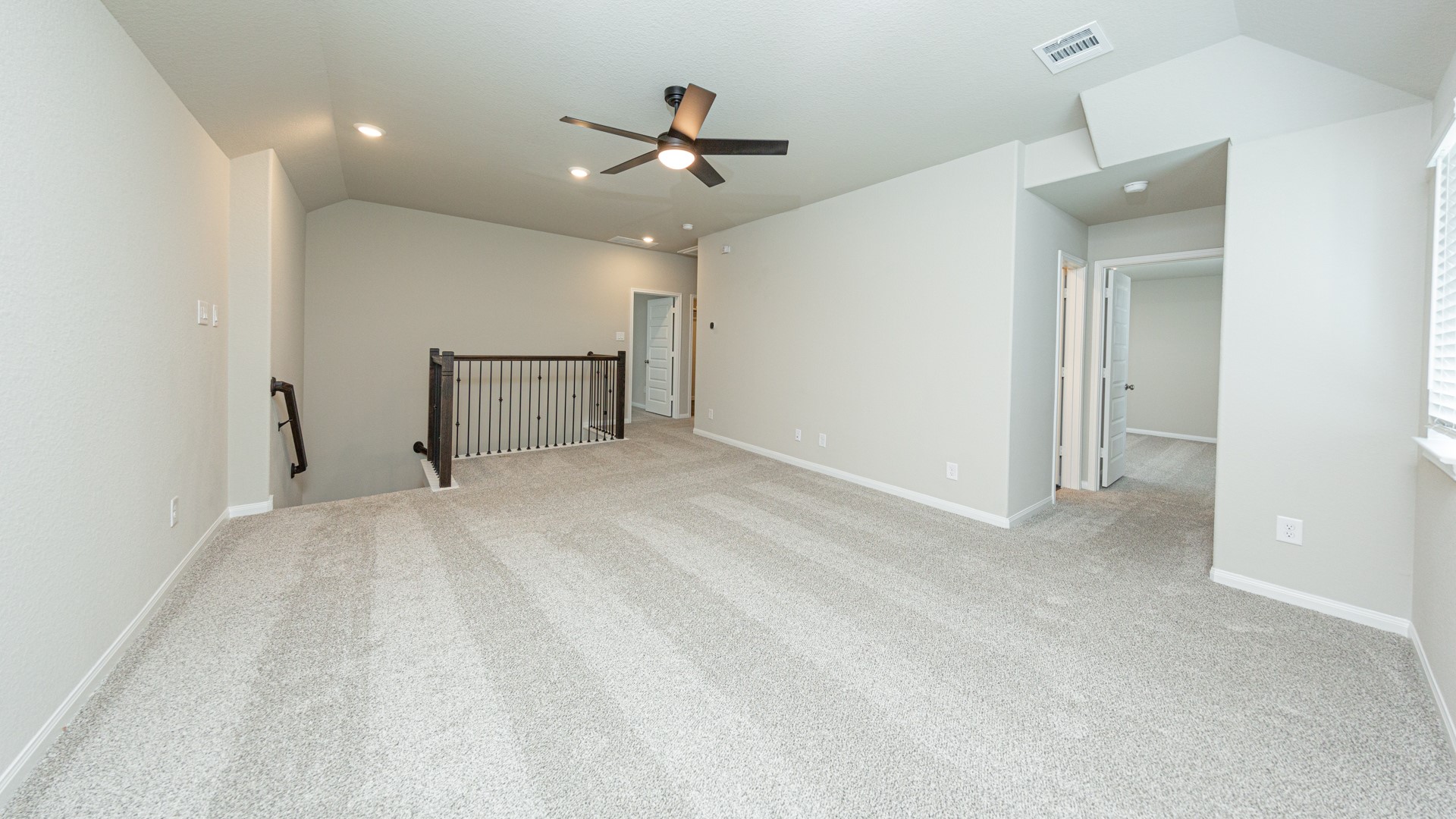 622 Pine View Circle Property Photo 12