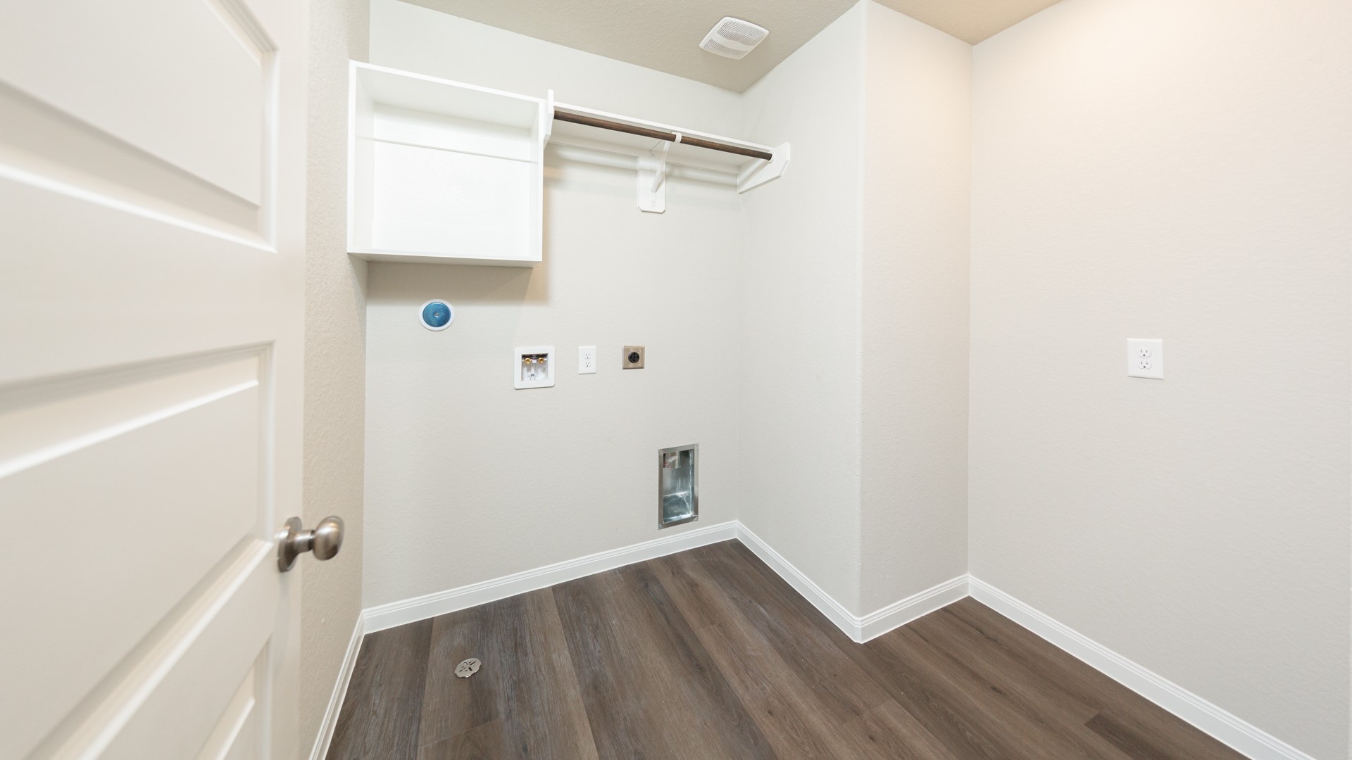 622 Pine View Circle Property Photo 17