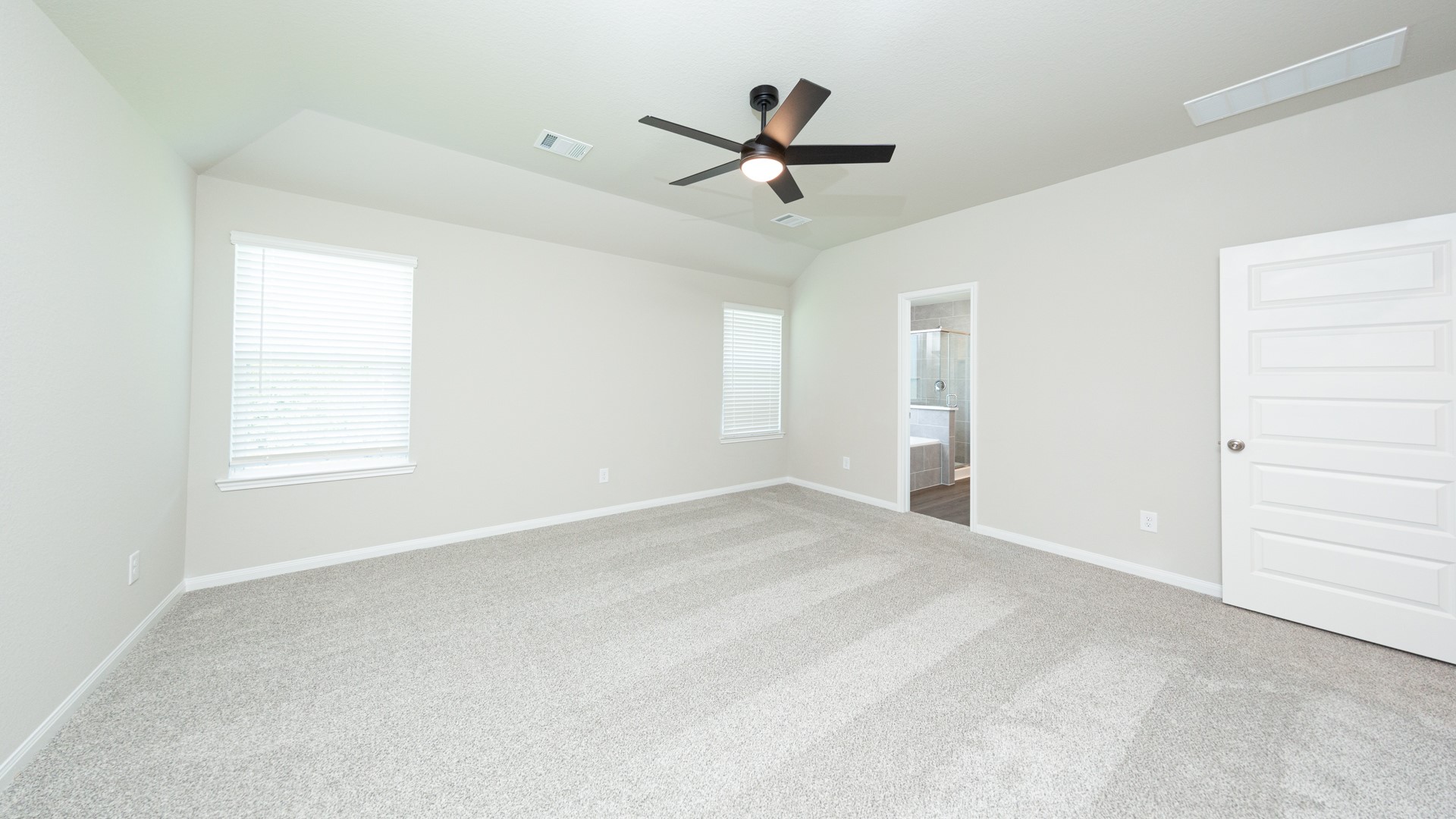 622 Pine View Circle Property Photo 18