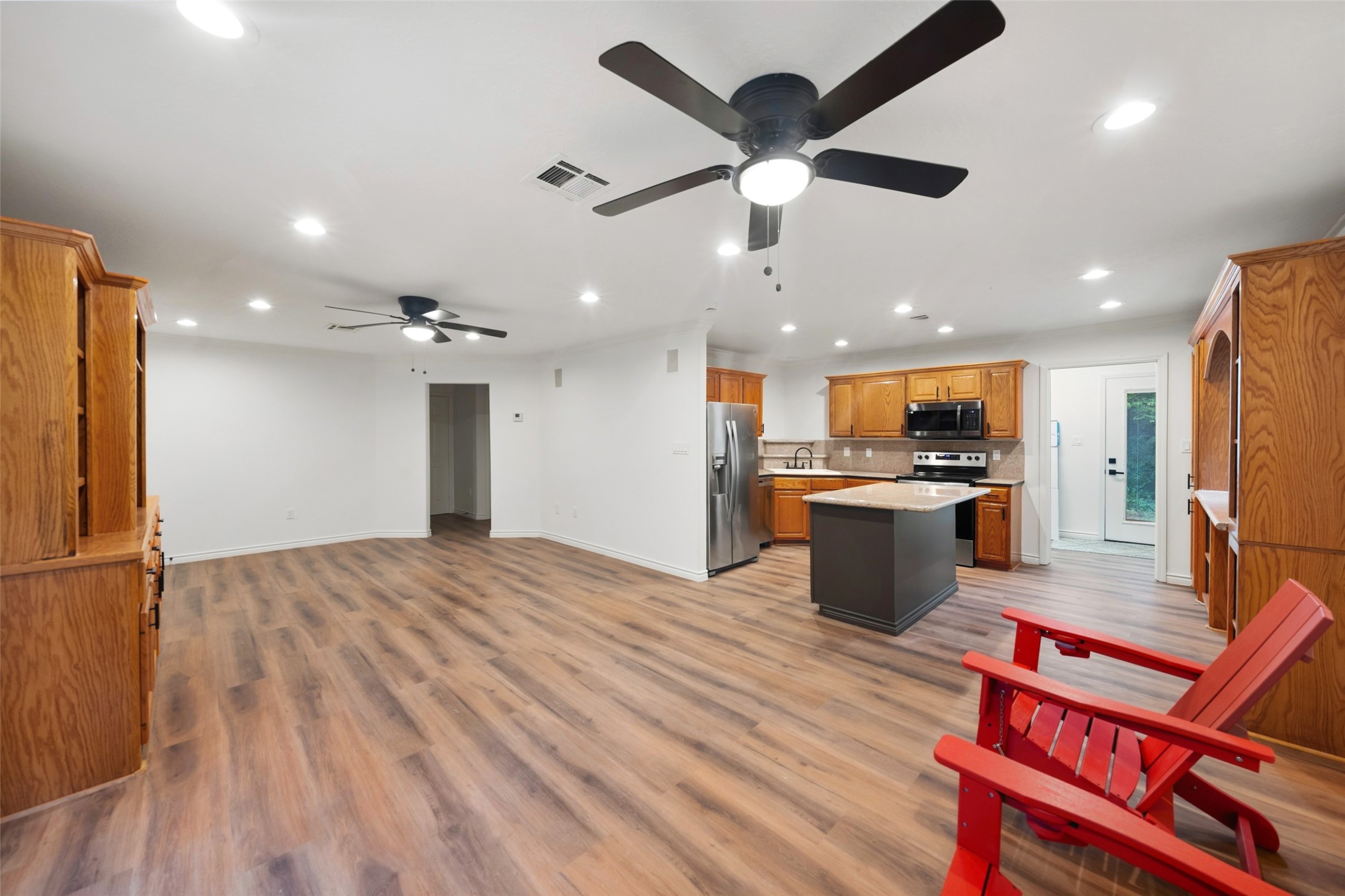 27 Deerfield Road Property Photo 2