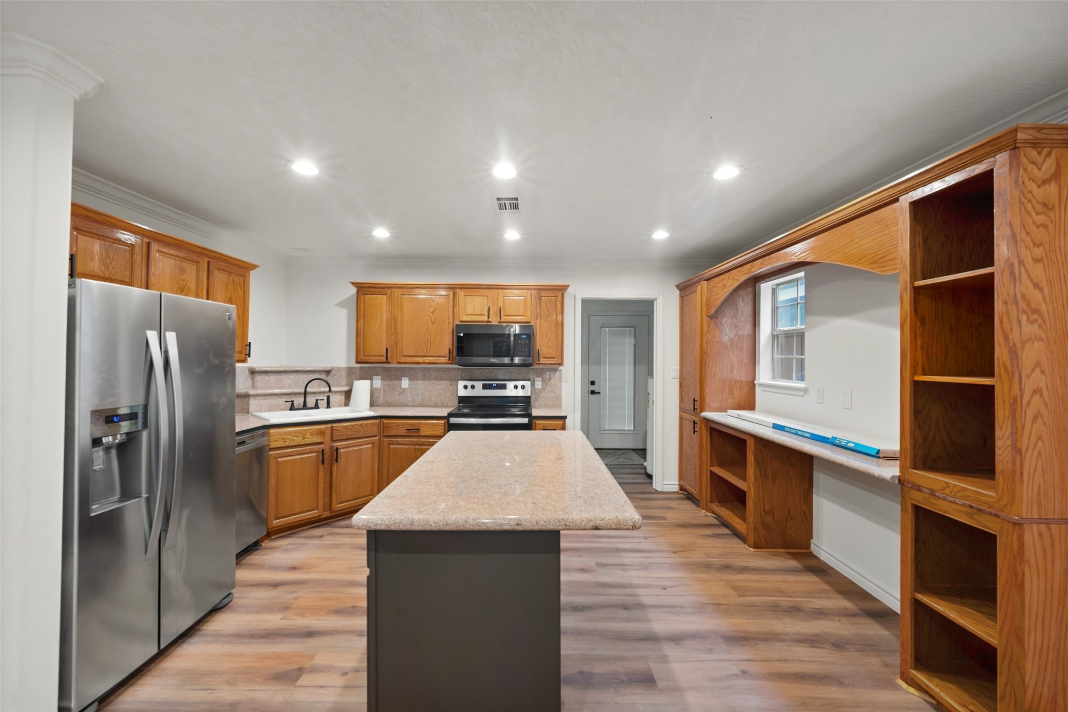 27 Deerfield Road Property Photo 3