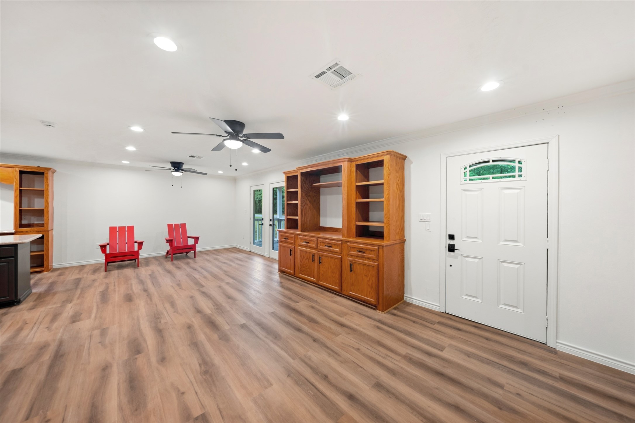 27 Deerfield Road Property Photo 10