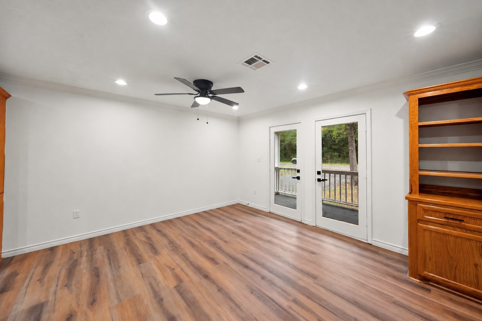 27 Deerfield Road Property Photo 13