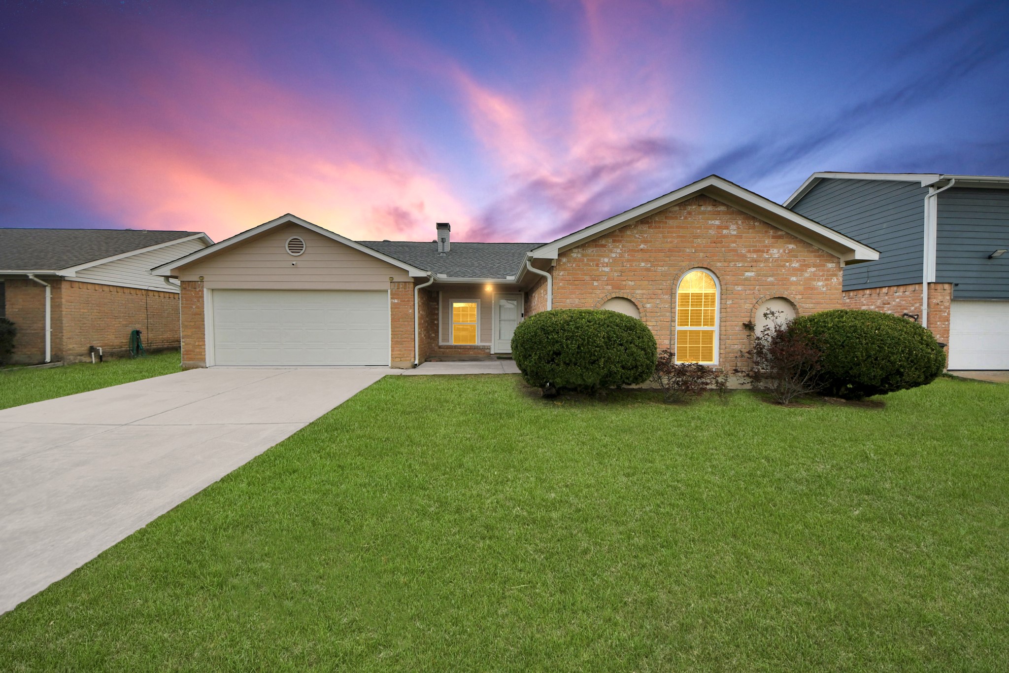 12543 La Rochelle Drive Property Photo 1