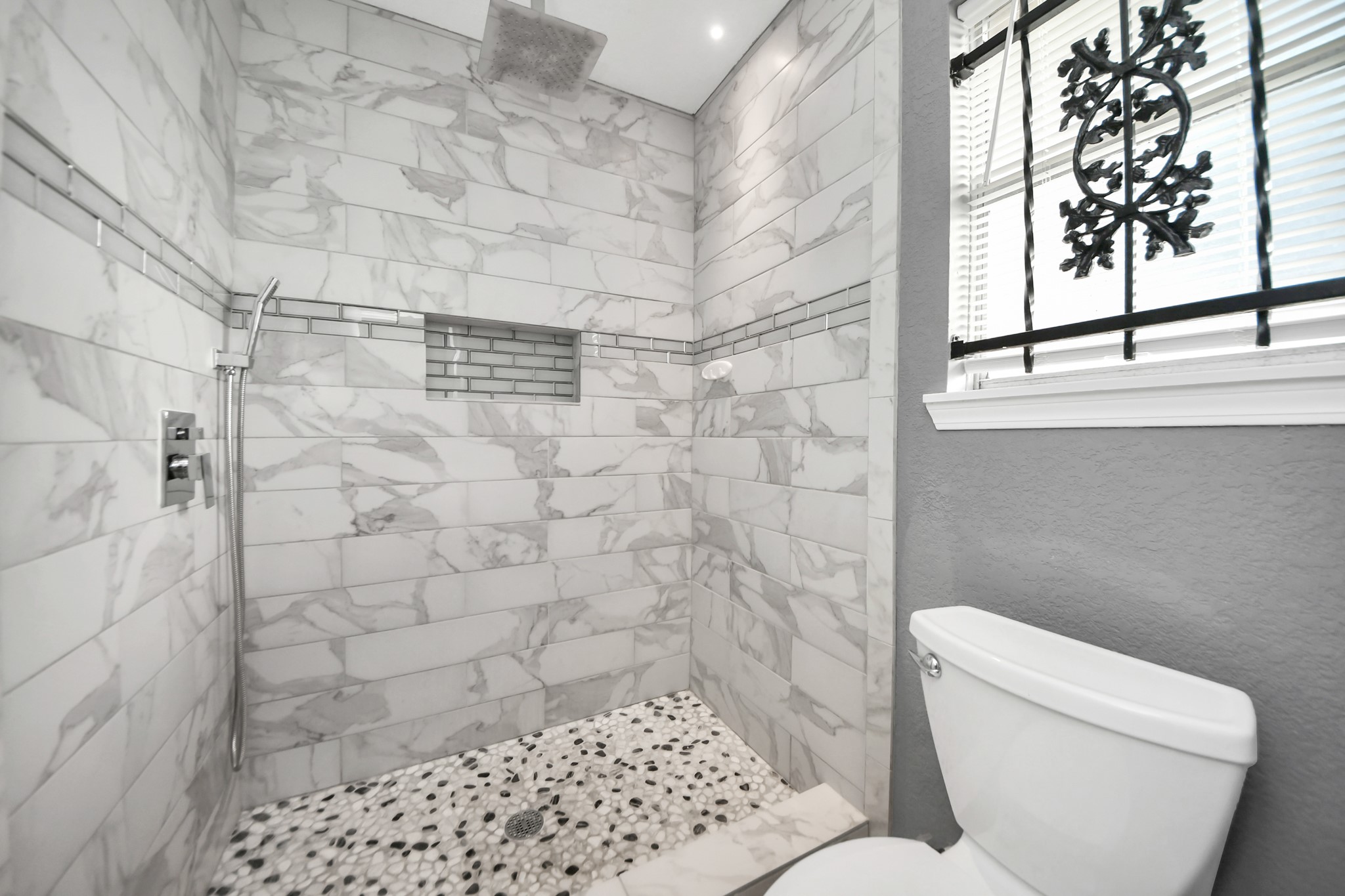 12543 La Rochelle Drive Property Photo 11
