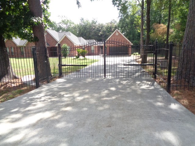 21722 Tophill Drive Property Photo 1