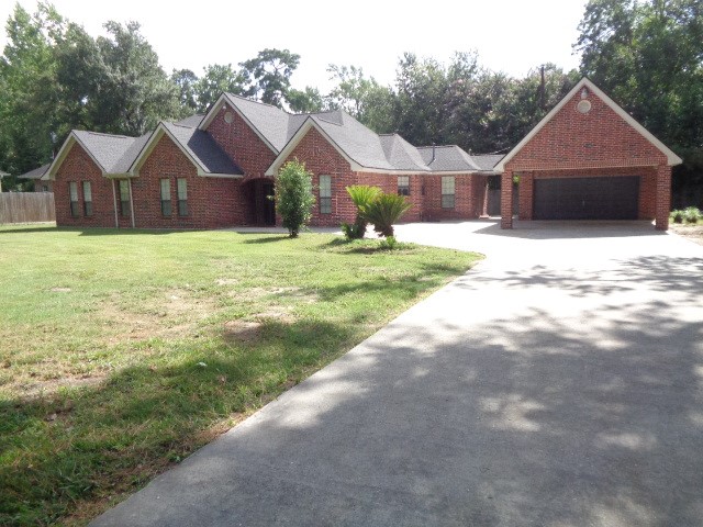 21722 Tophill Drive Property Photo 2