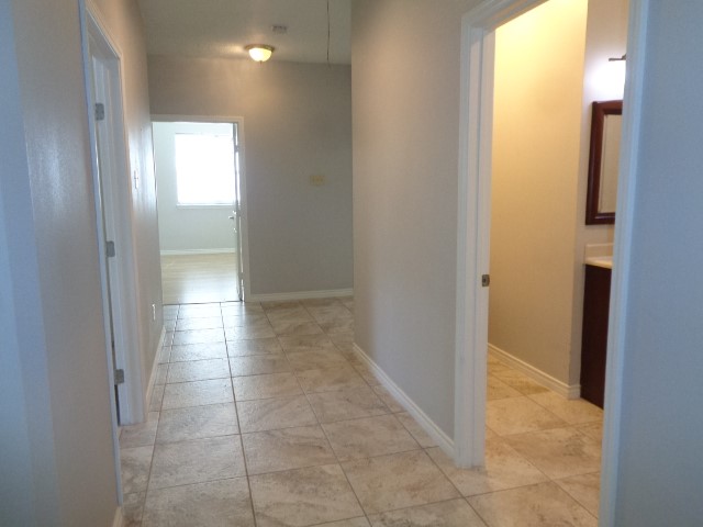 21722 Tophill Drive Property Photo 7