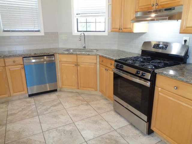 21722 Tophill Drive Property Photo 32