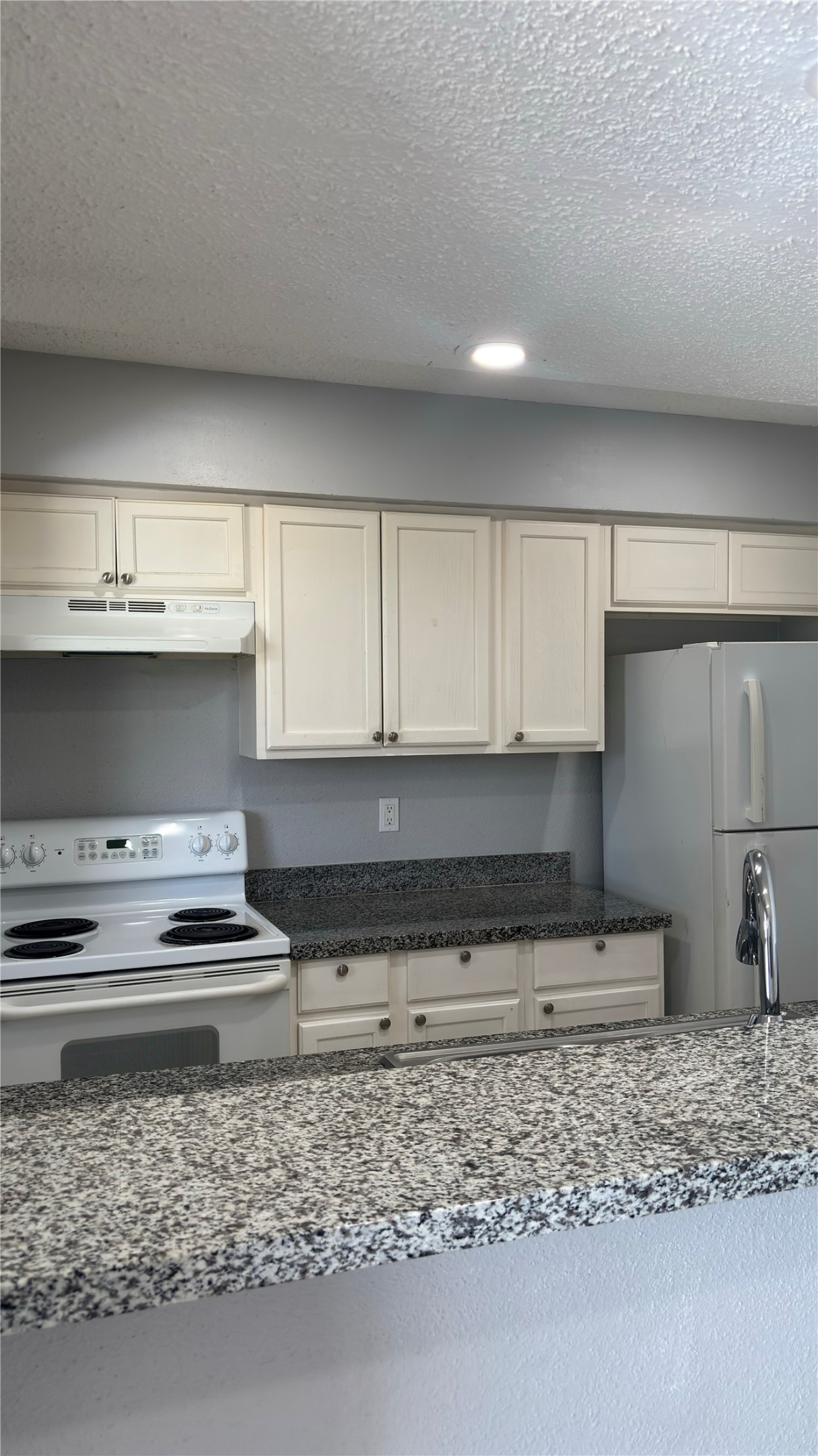 260 El Dorado Boulevard 3204 Property Photo 7