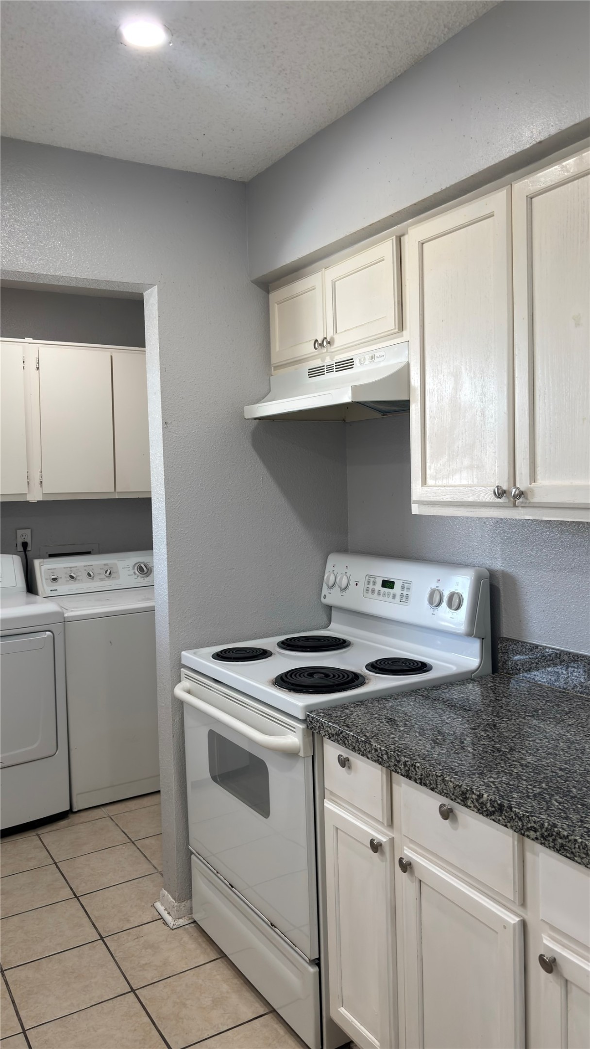 260 El Dorado Boulevard 3204 Property Photo 8