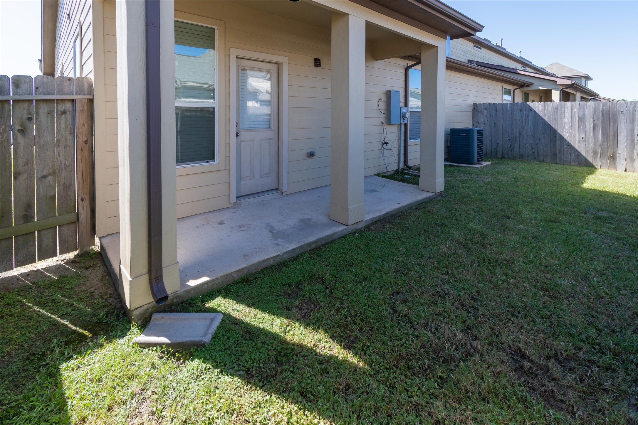 12431 Roy Mix Bohn Lane Property Photo 2