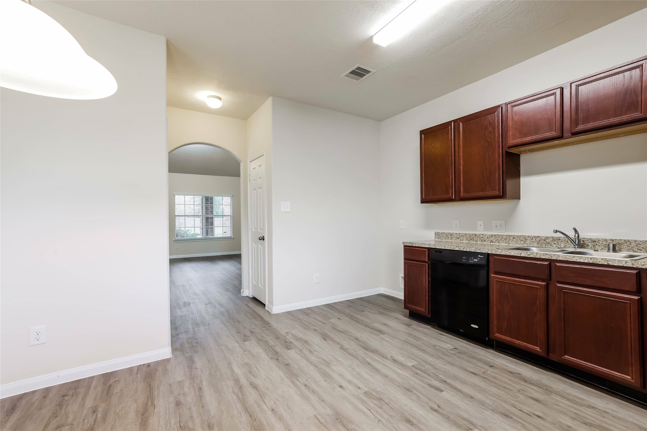 12431 Roy Mix Bohn Lane Property Photo 4