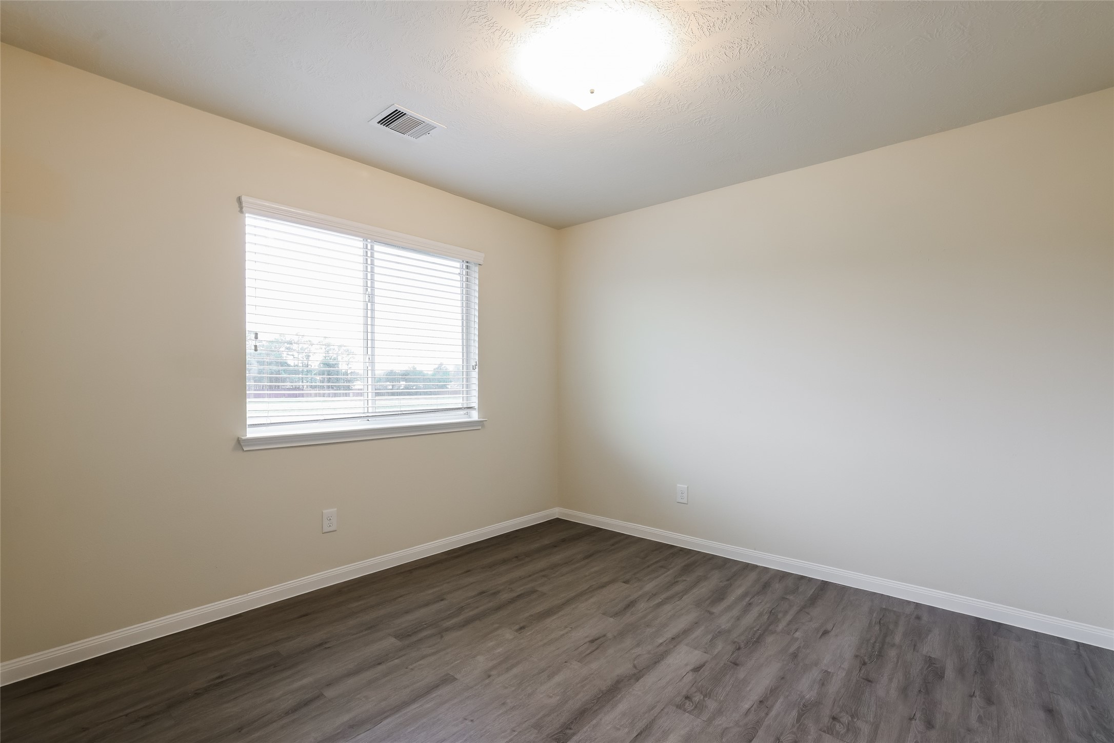 12431 Roy Mix Bohn Lane Property Photo 7
