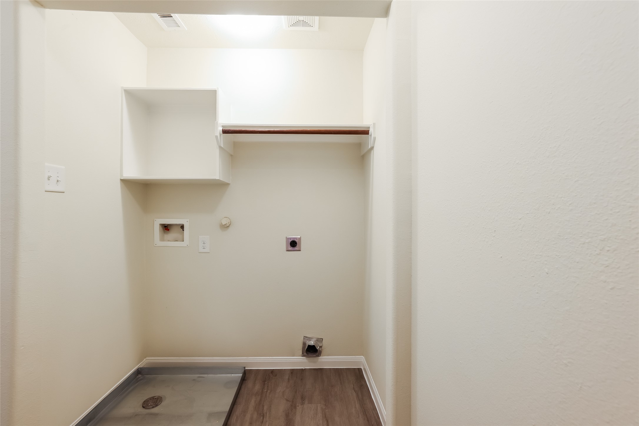 12431 Roy Mix Bohn Lane Property Photo 12