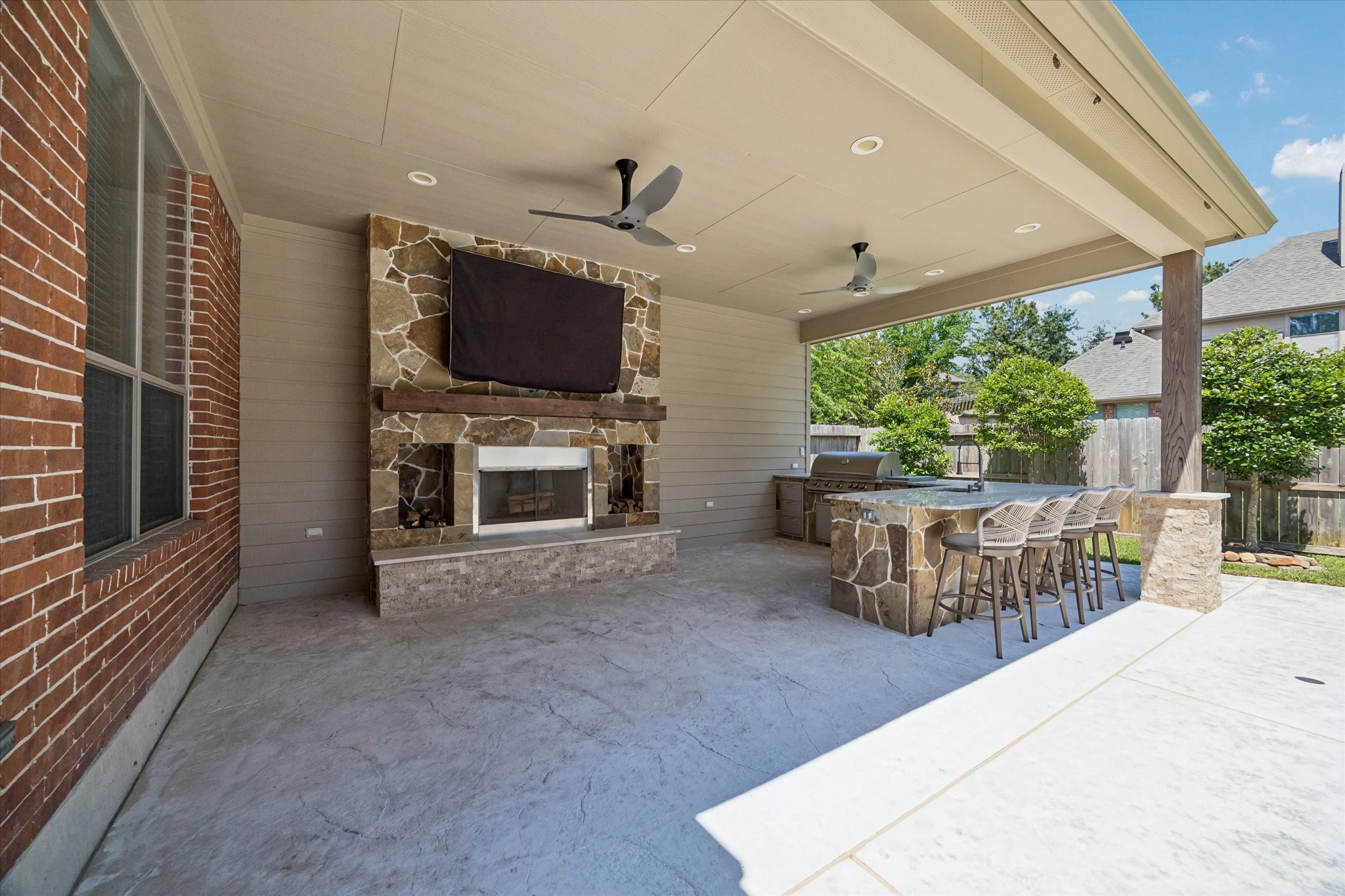 17402 Lake Chelan Lane Property Photo 3