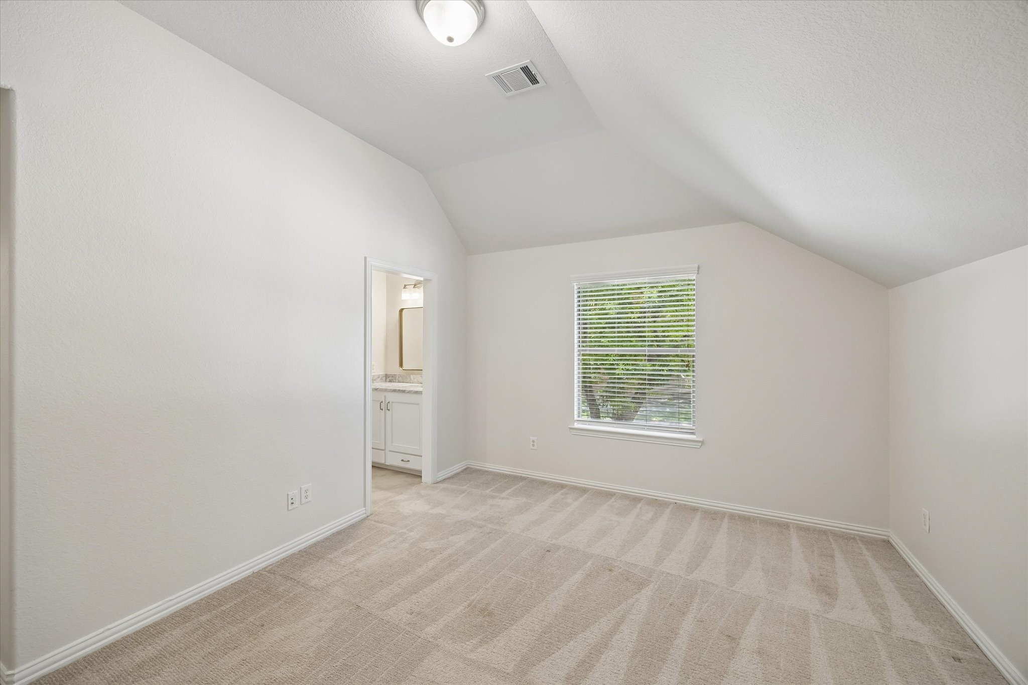 17402 Lake Chelan Lane Property Photo 29