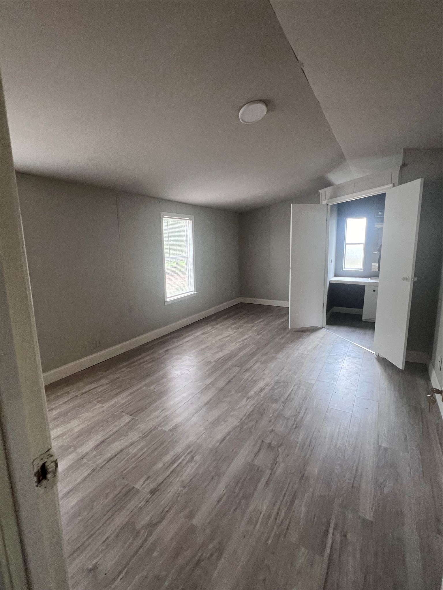 8794 5914 16 Property Photo 5