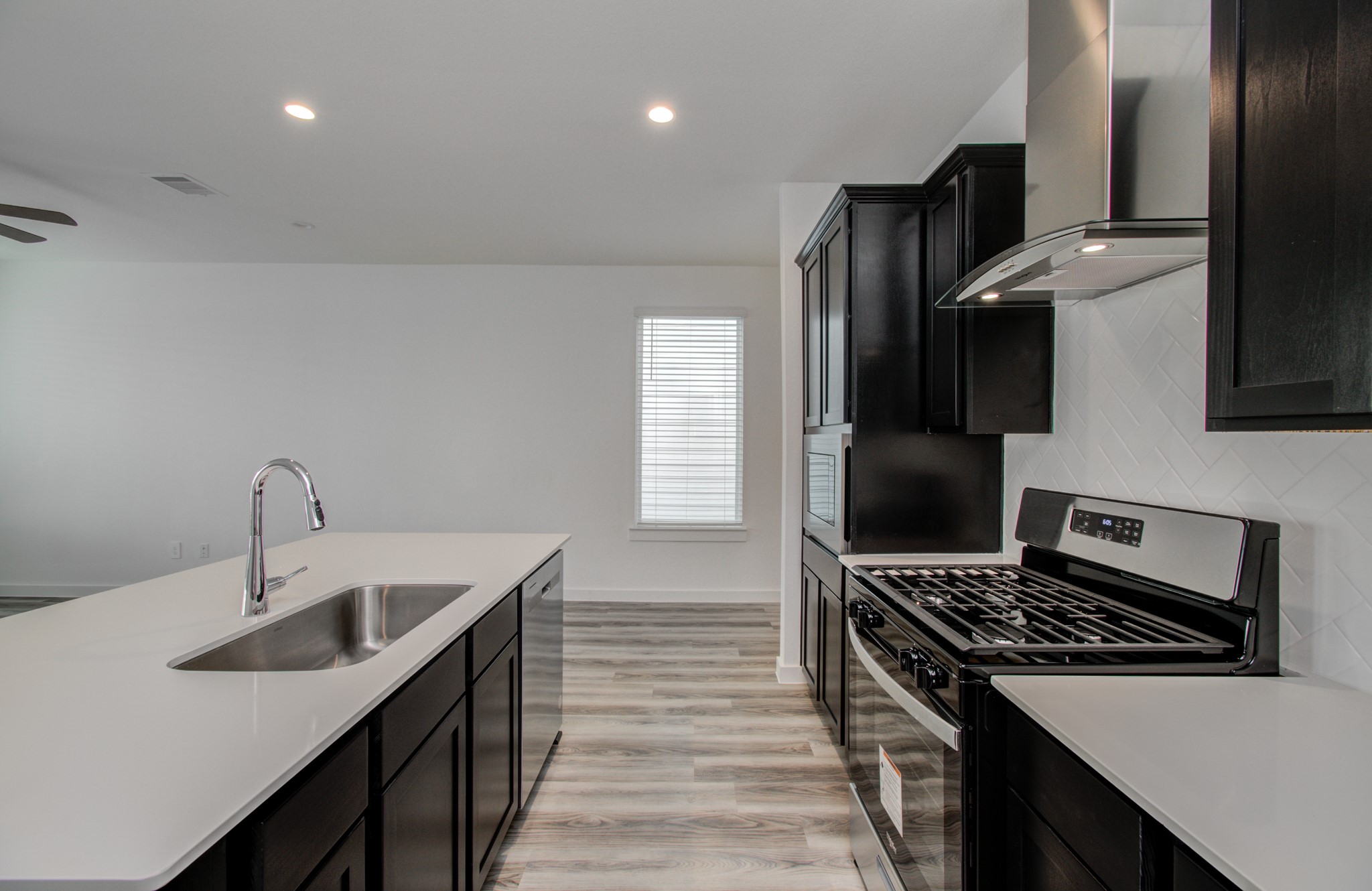 12318 Churchill Downs Drive Property Photo 6