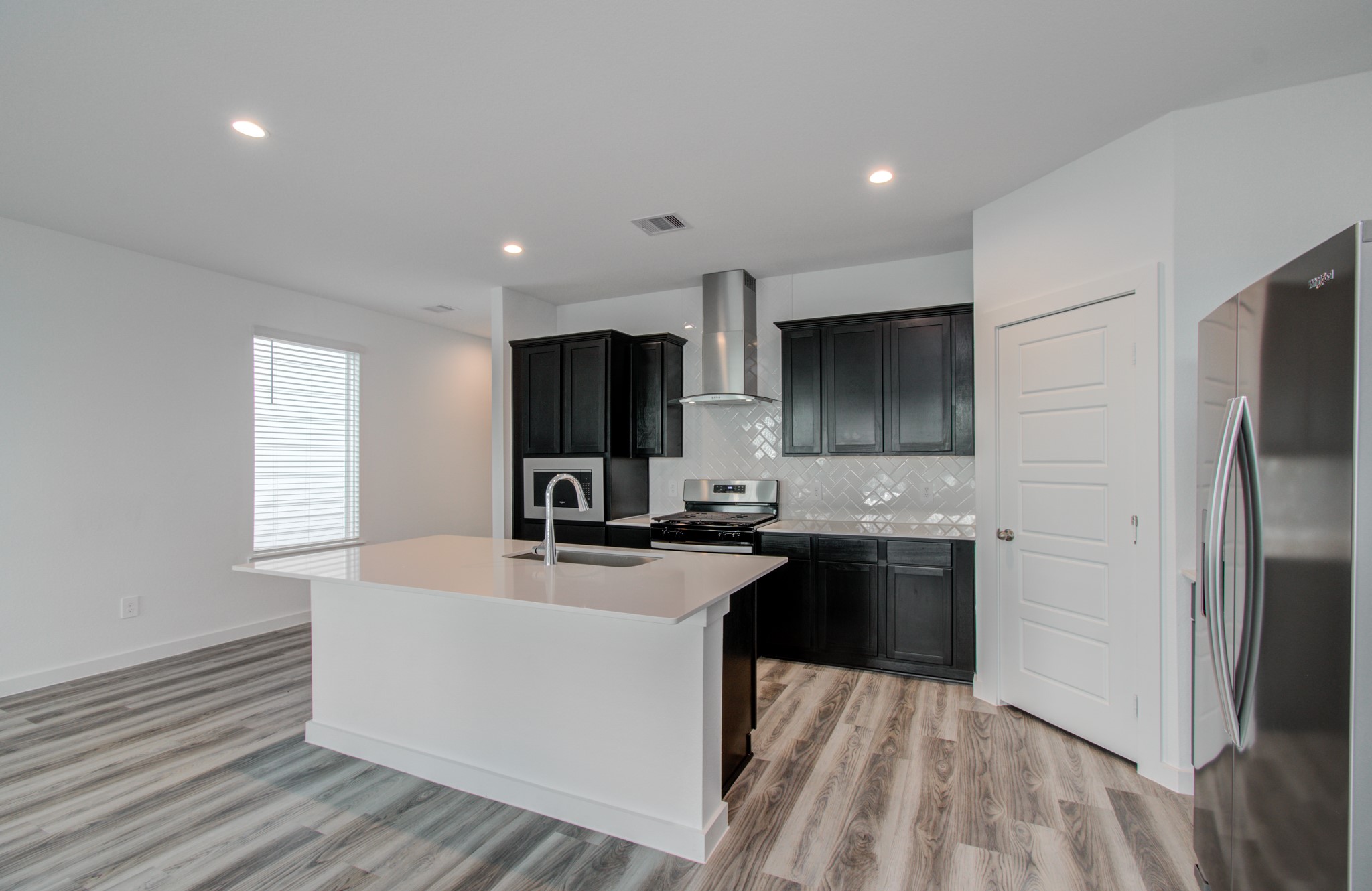 12318 Churchill Downs Drive Property Photo 7