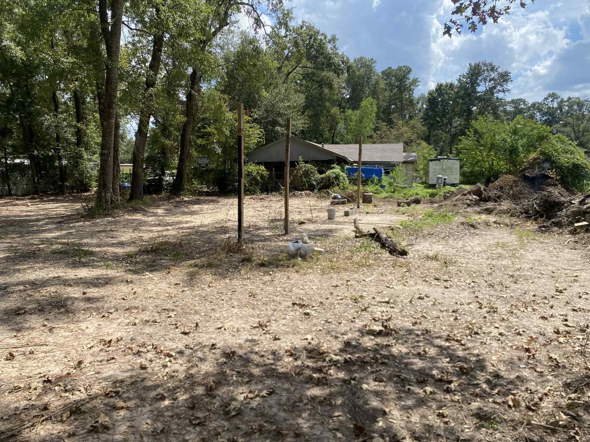 19626 Forest Dr W Property Photo 2