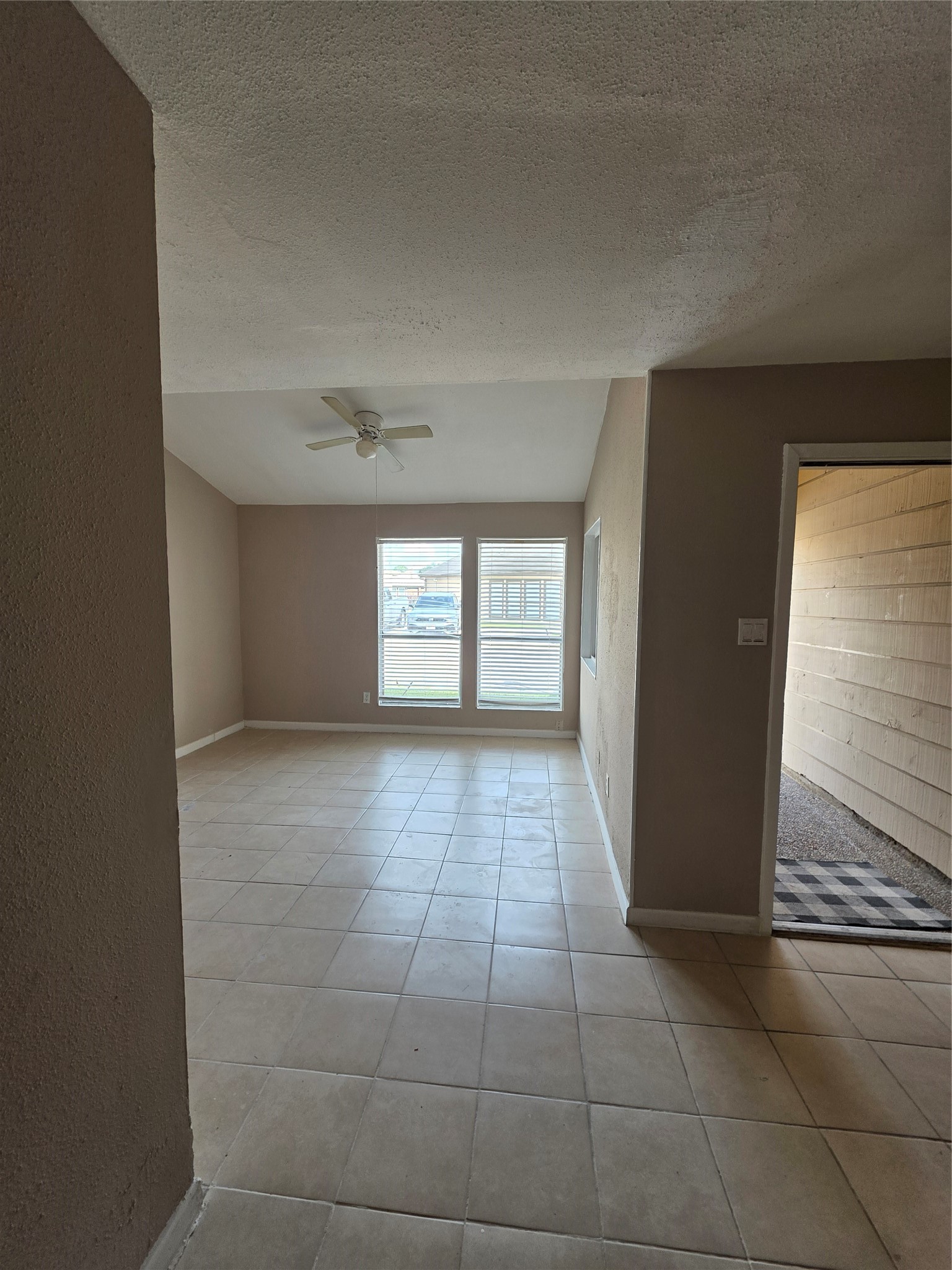 1014 Graham Drive I3 Property Photo 2