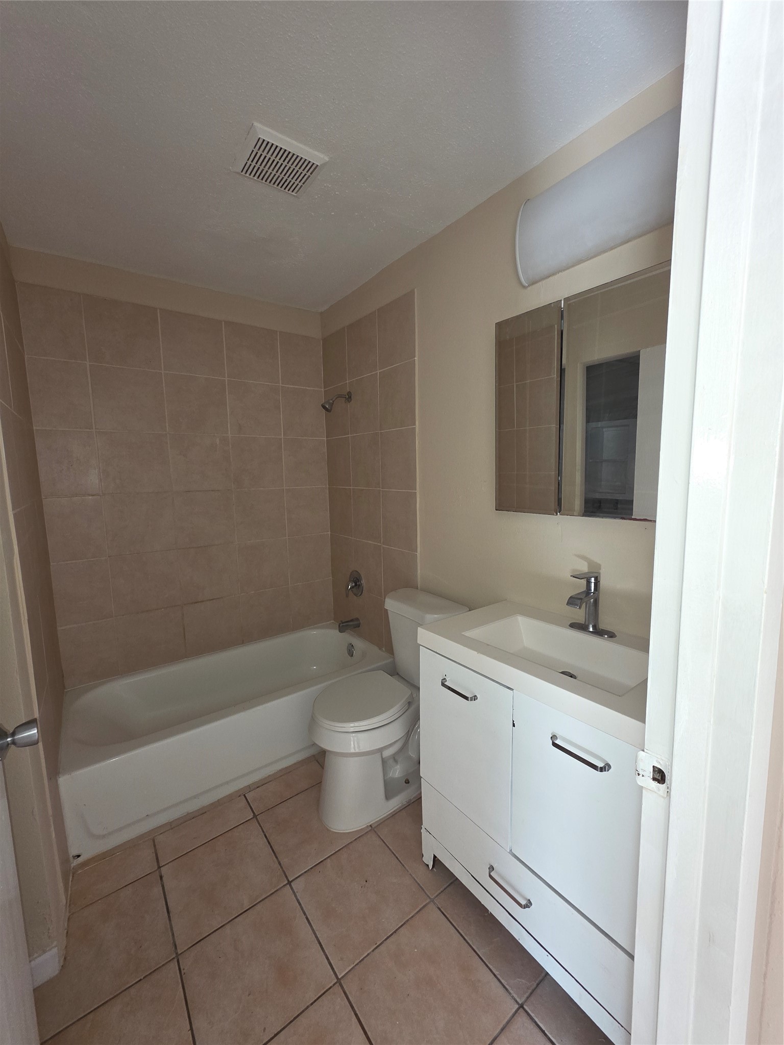 1014 Graham Drive I3 Property Photo 8