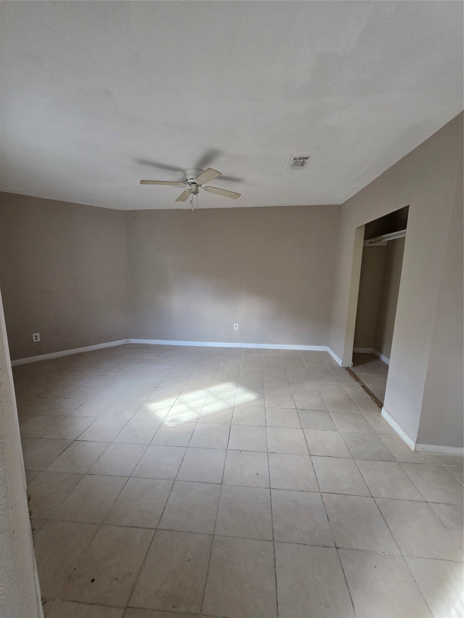 1014 Graham Drive I3 Property Photo 10