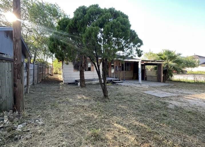 240 Zena Drive Property Photo 1