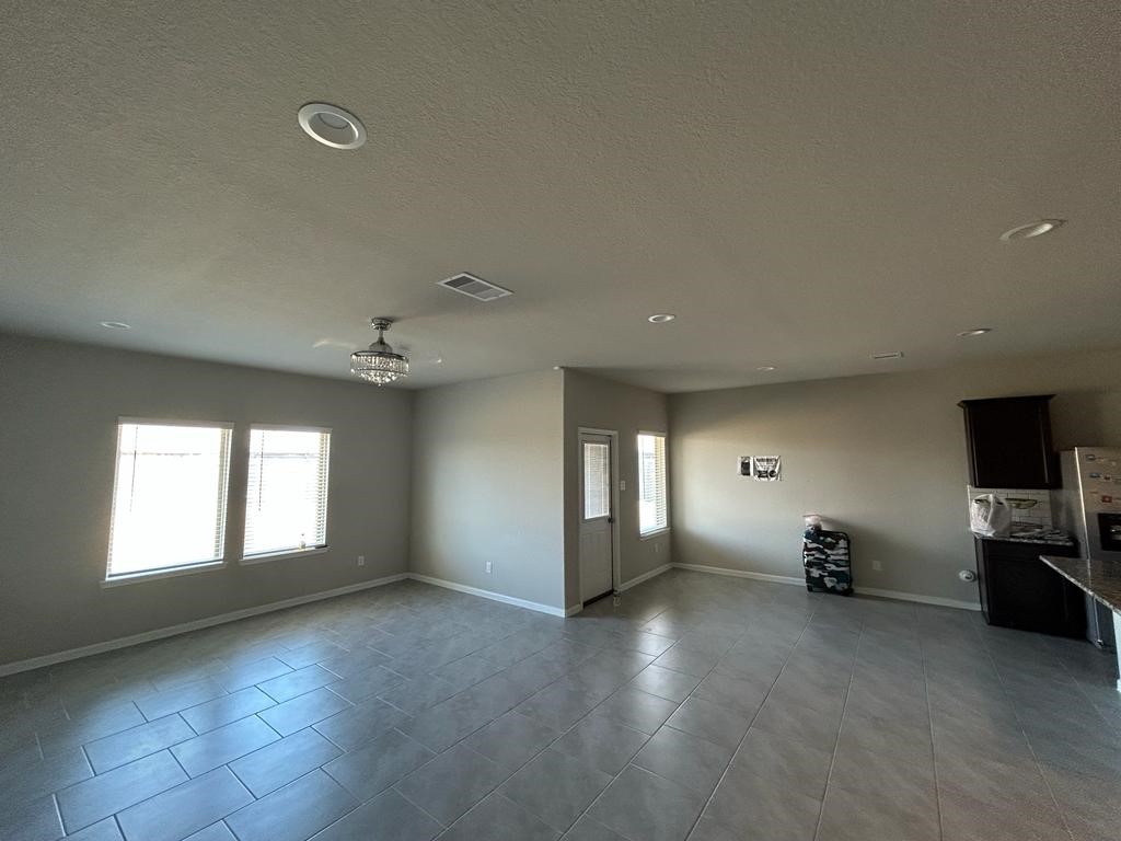 3207 Sumac Drive Property Photo 8