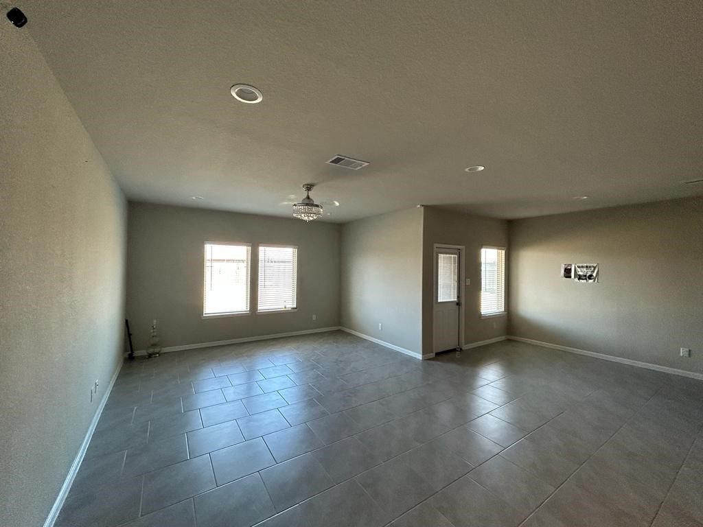 3207 Sumac Drive Property Photo 9