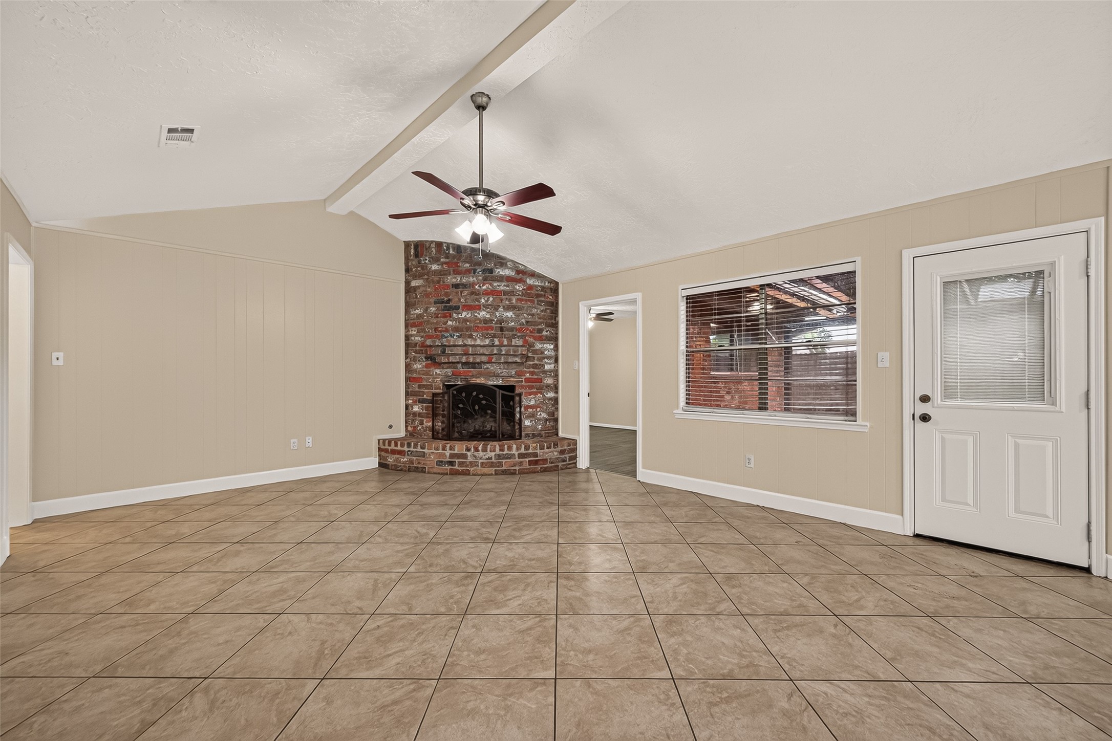 12523 Hunting Briar Drive Property Photo 10