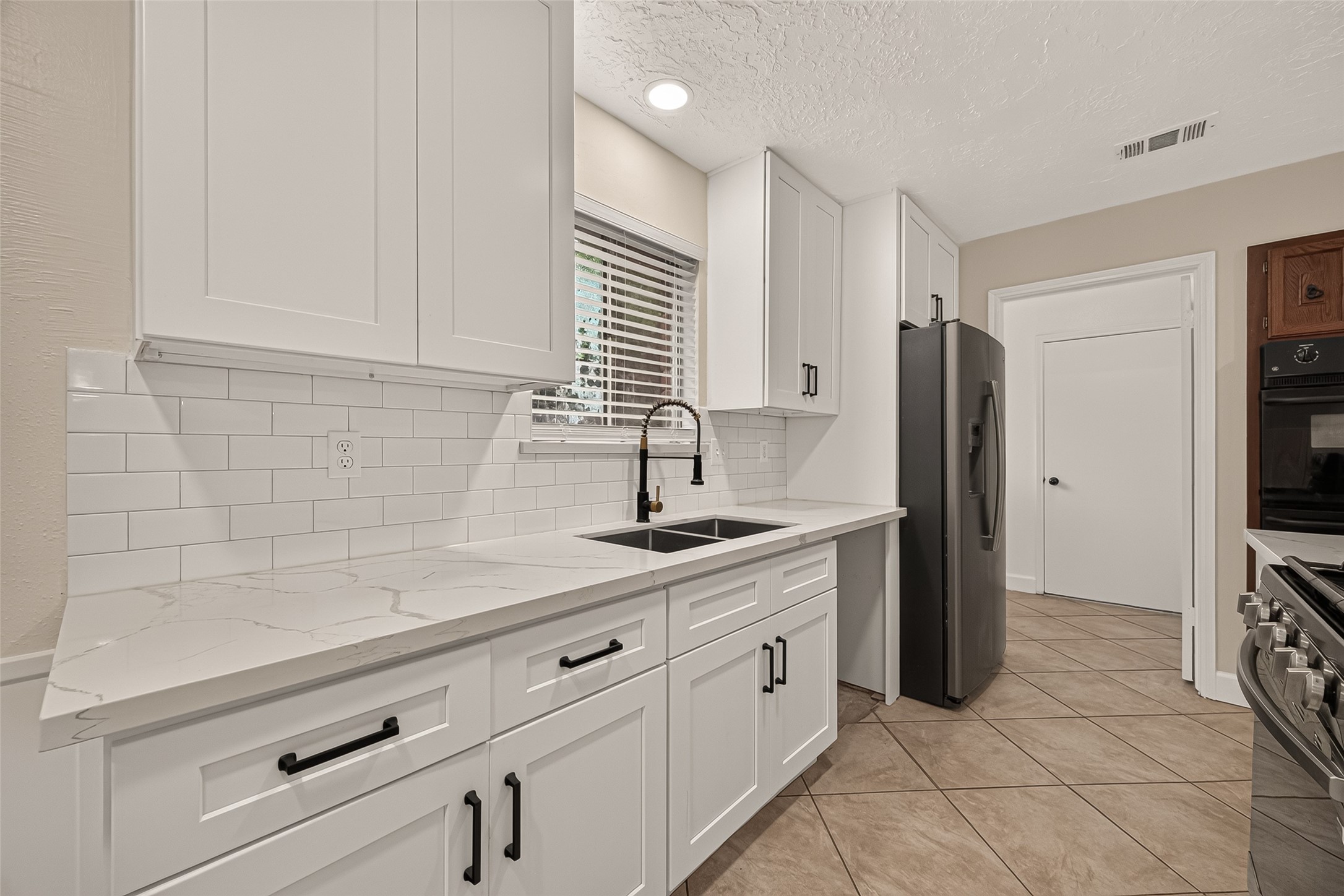 12523 Hunting Briar Drive Property Photo 21