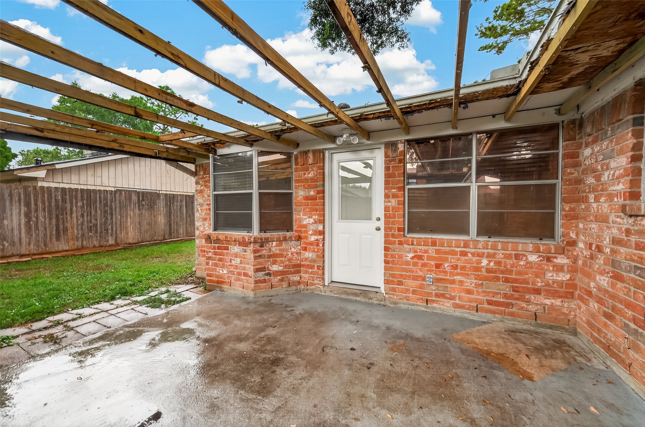 12523 Hunting Briar Drive Property Photo 34