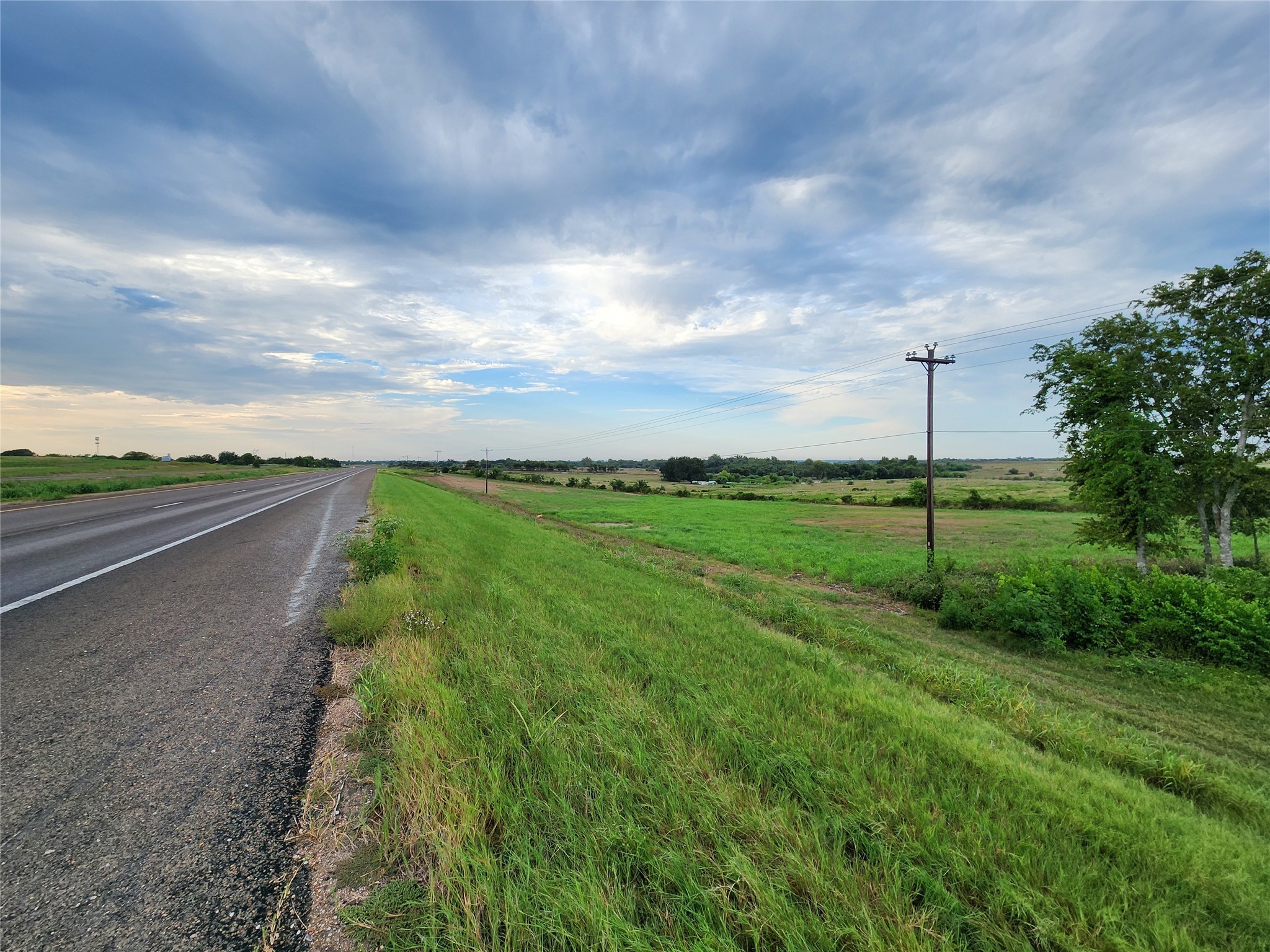 0 Tx-36 S S Property Photo 2