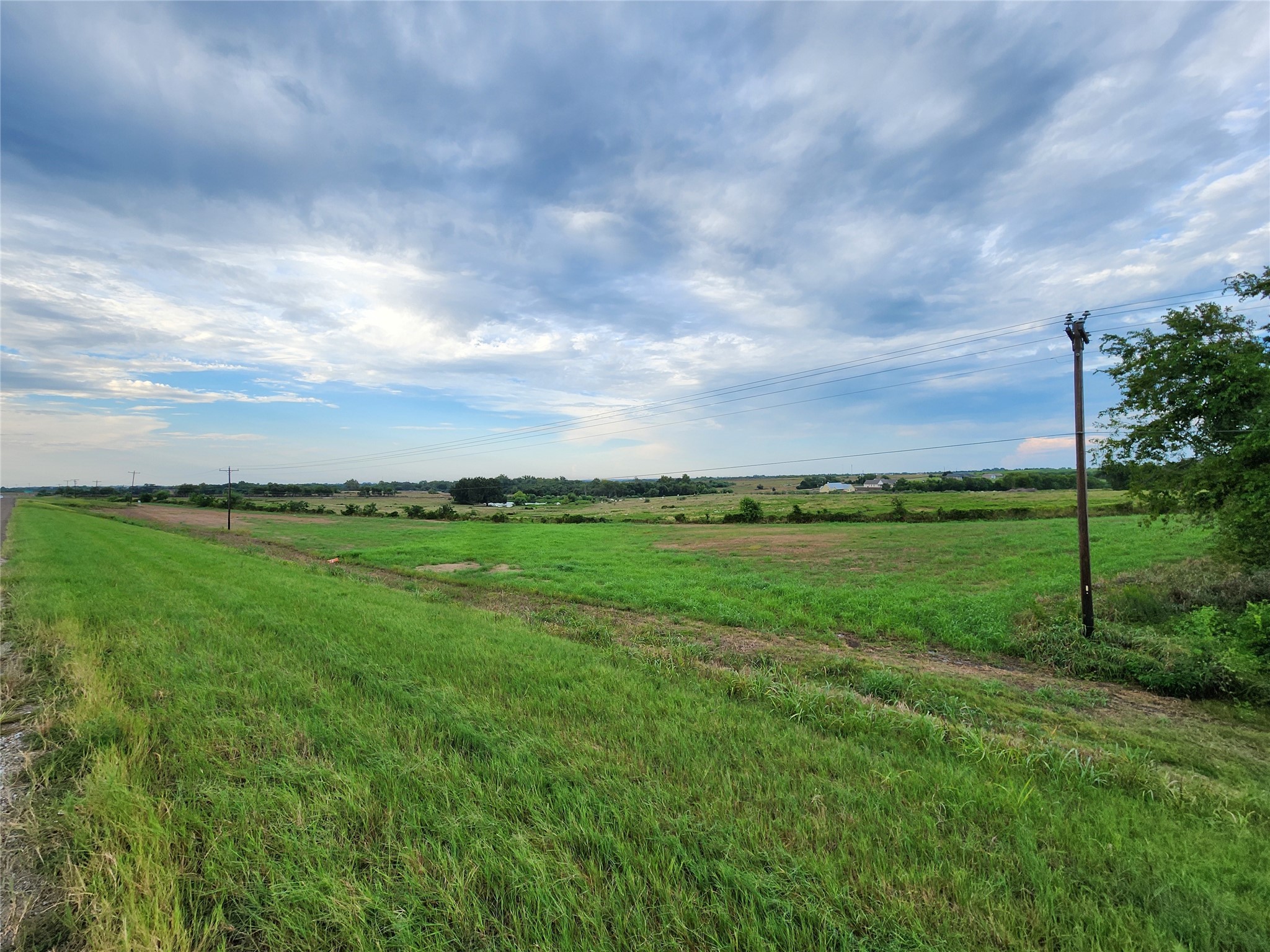 0 Tx-36 S S Property Photo 3