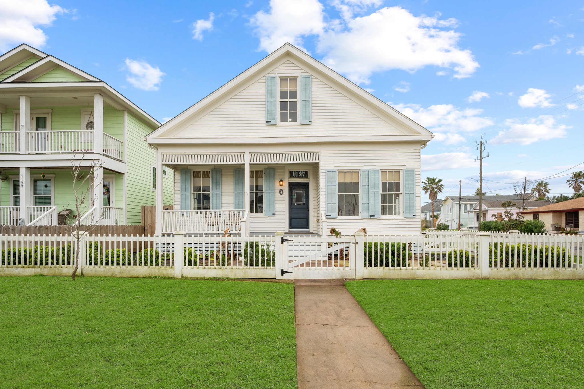1127 Avenue M Property Photo