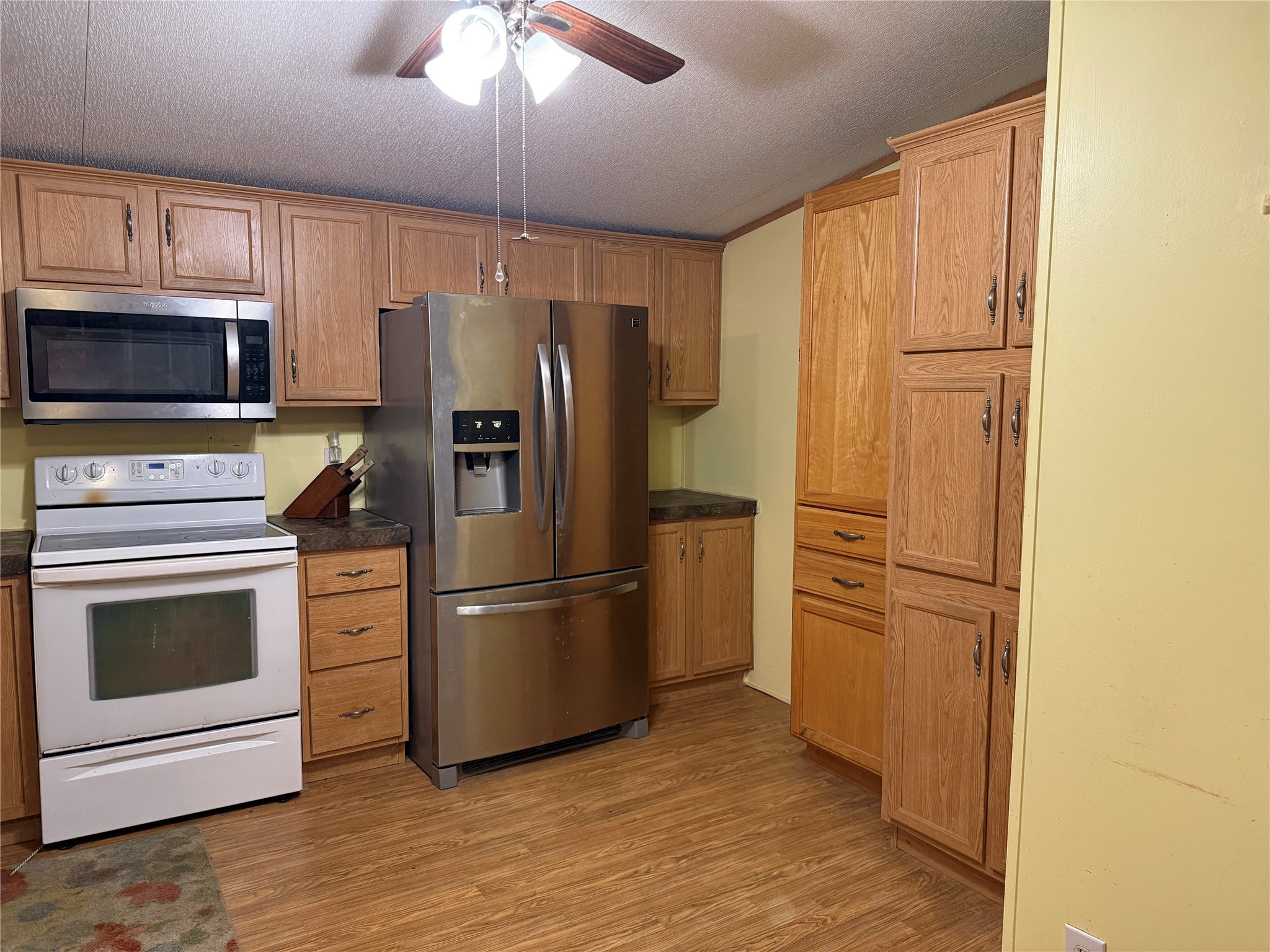 29603 Temple Street Property Photo 10