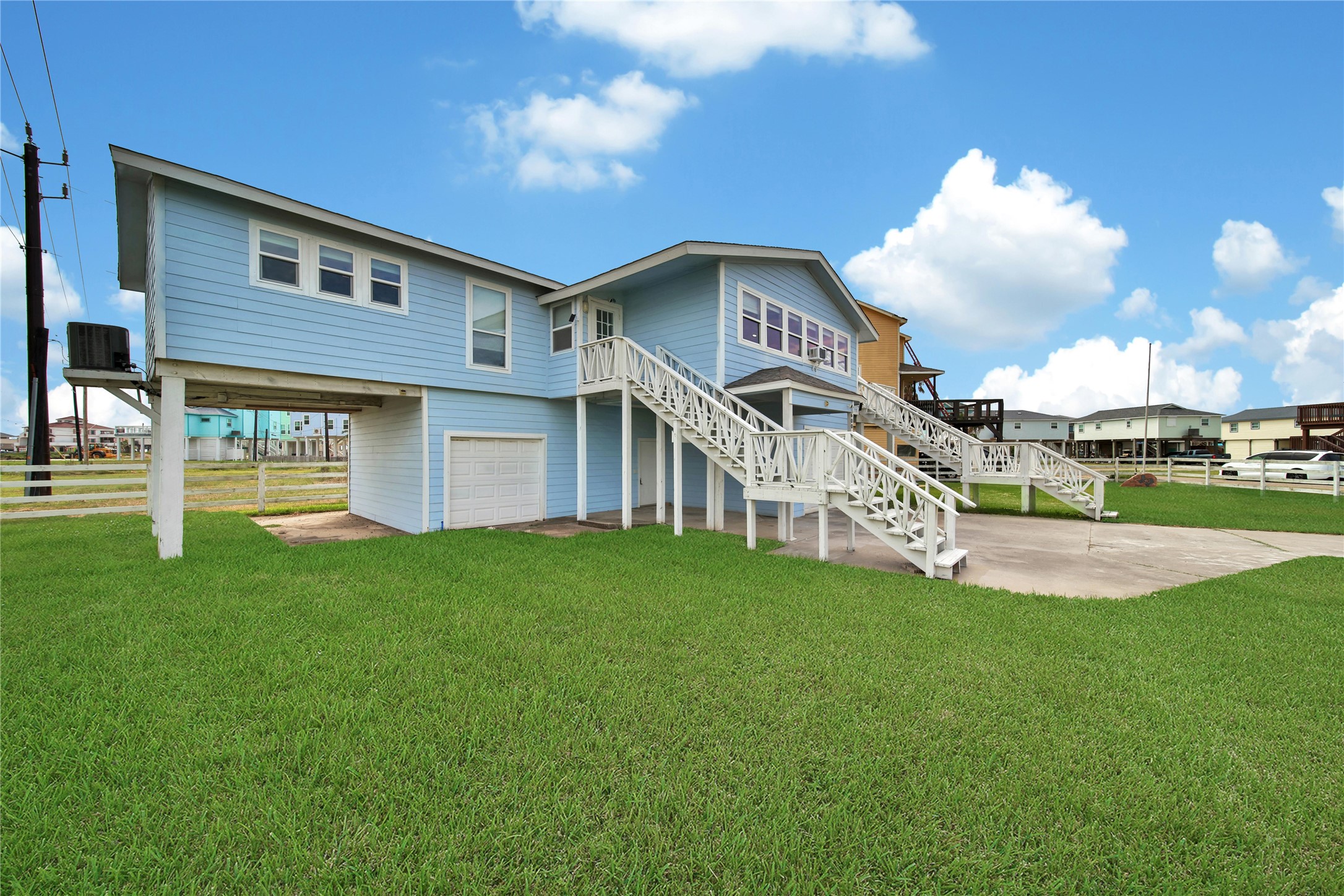 600 Blue Water Highway Property Photo 6