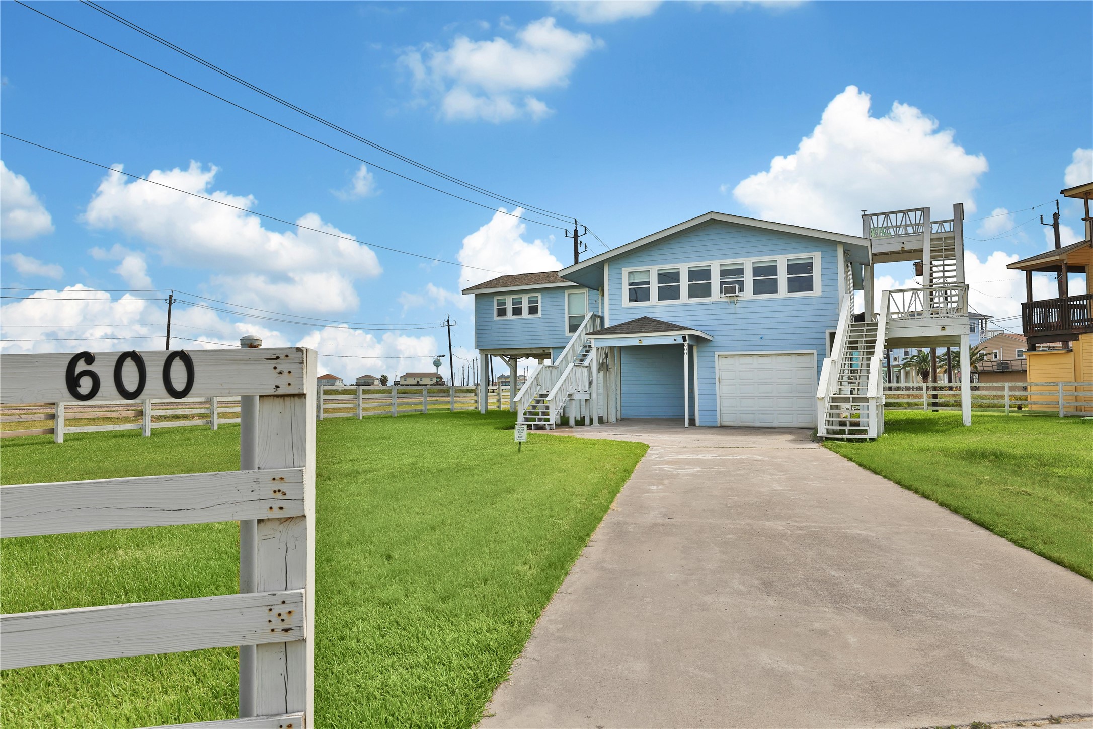 600 Blue Water Highway Property Photo 9